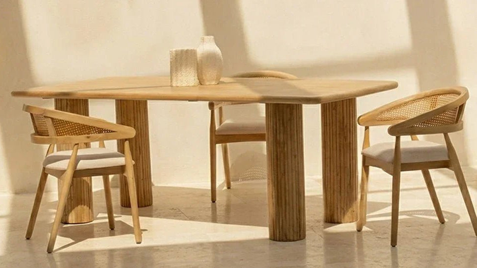 Best Solid Wood Dining Tables in Dubai: How to Choose the Right One for Your Family - Art and craft furniture
