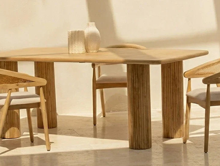 Best Solid Wood Dining Tables in Dubai: How to Choose the Right One for Your Family