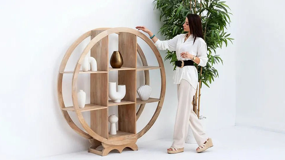 How to Style a Bookshelf: 7 Simple Rules Designers Use - Art and craft furniture