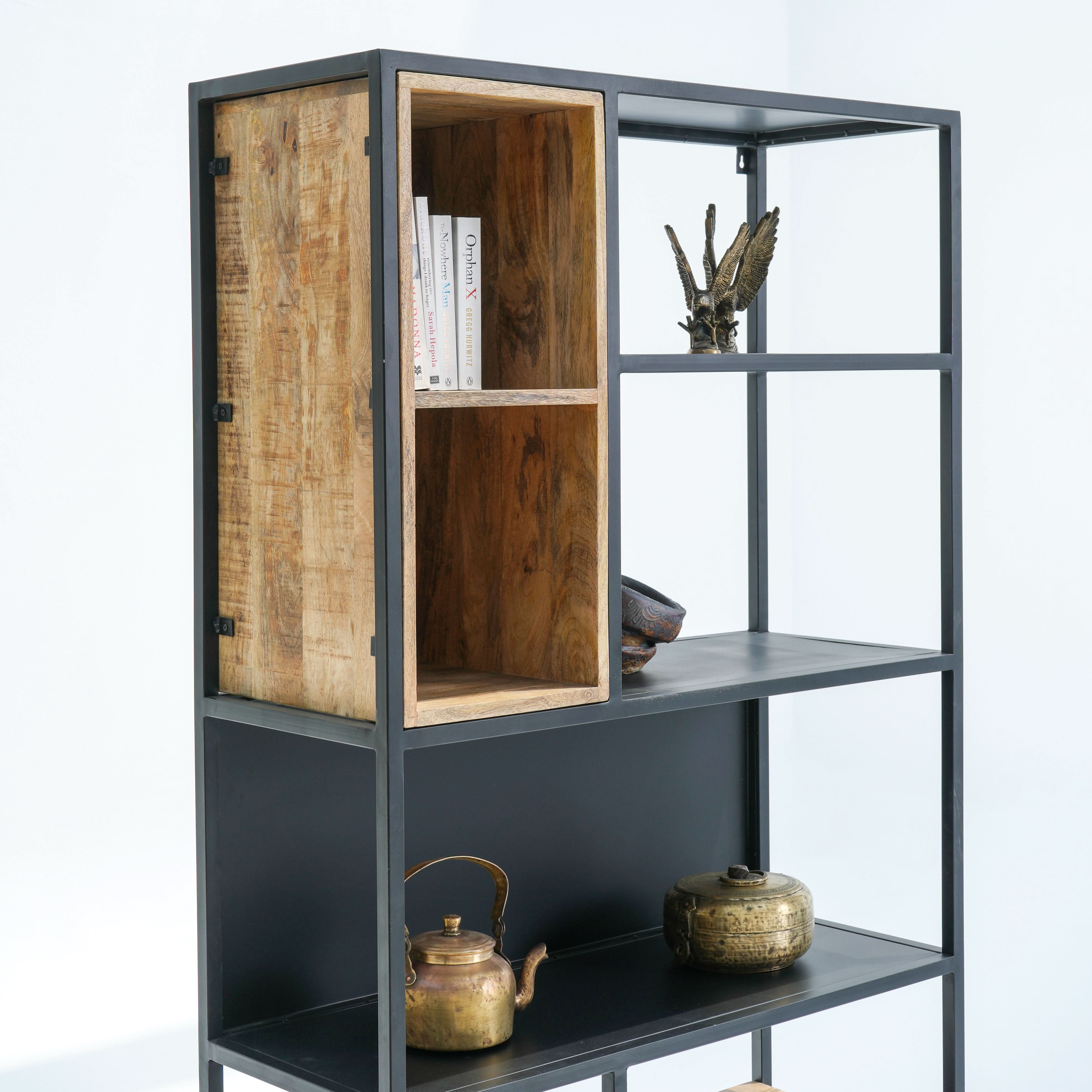 BERLIN LOFT WOODEN BOOKSHELF - Art and craft furniture