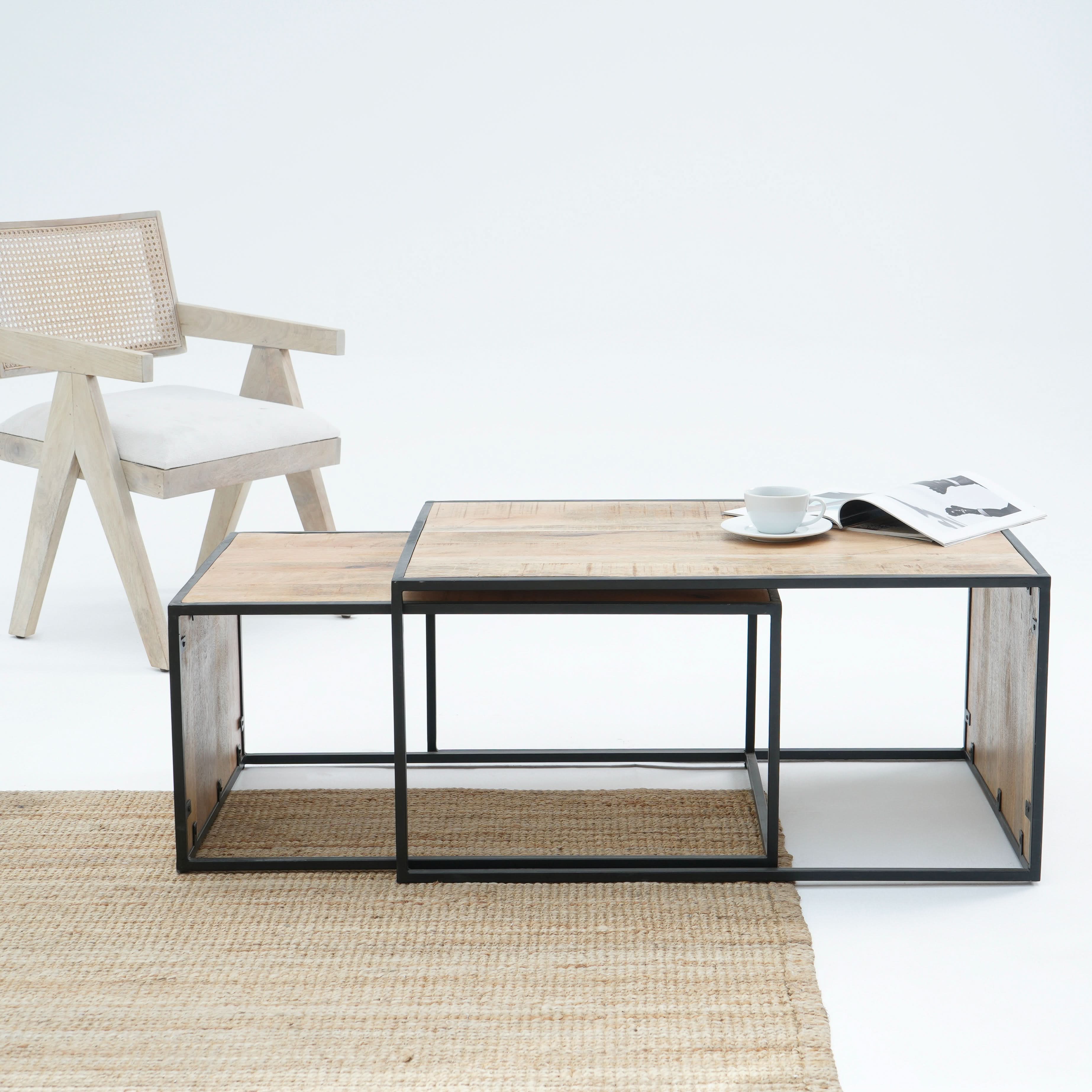 WOODEN IRON UNITY OAK COFFEE TABLE - Art and craft furniture