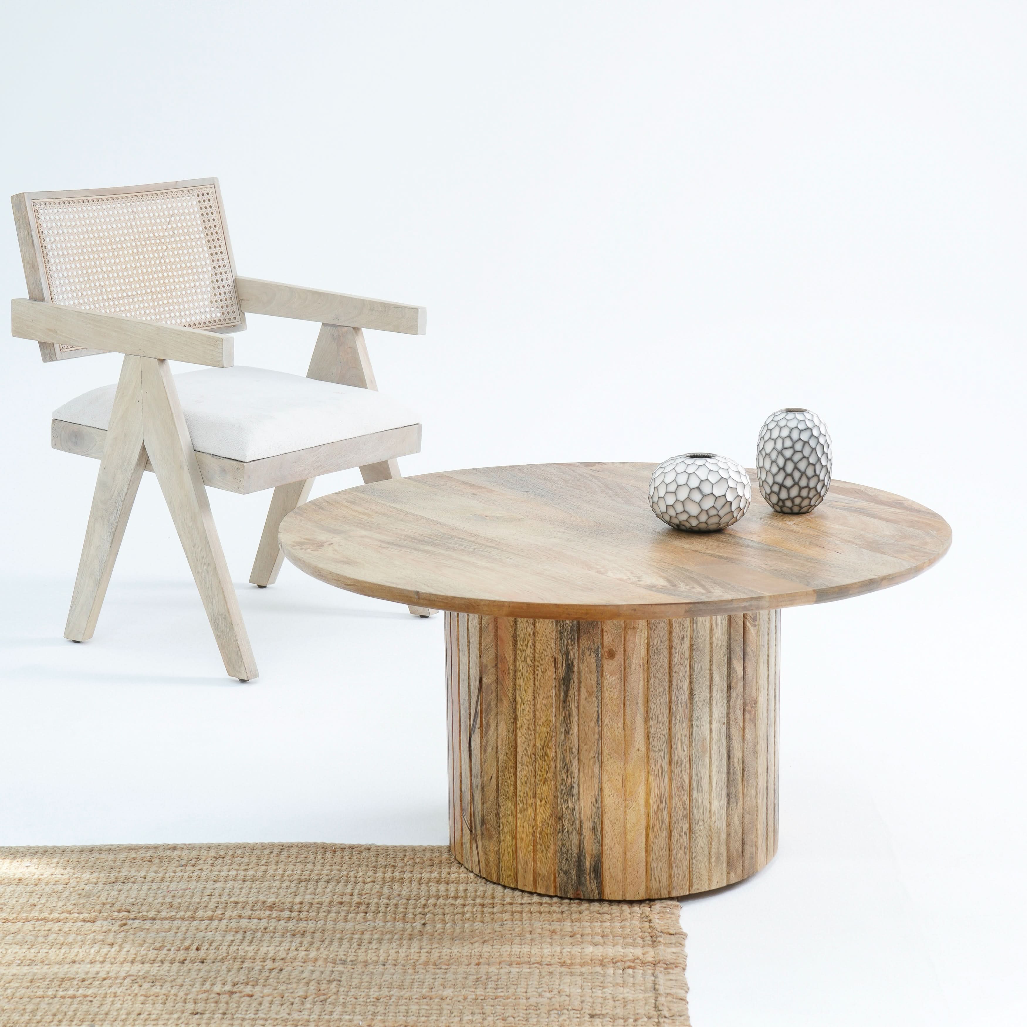 MONETERA WOODEN ROUND COFFEE TABLE - Art and craft furniture