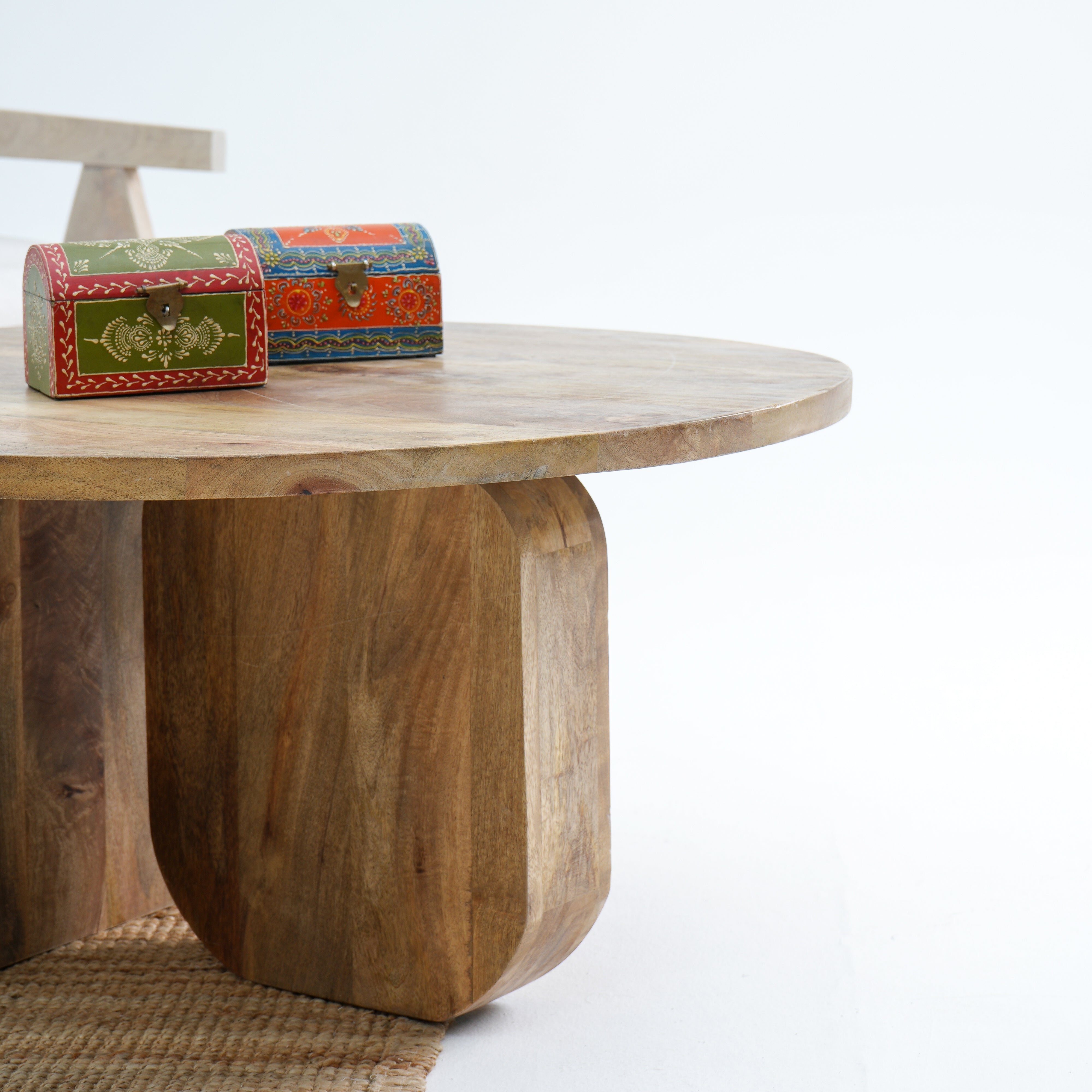 WOODLAND RETREAT COFFEE TABLE