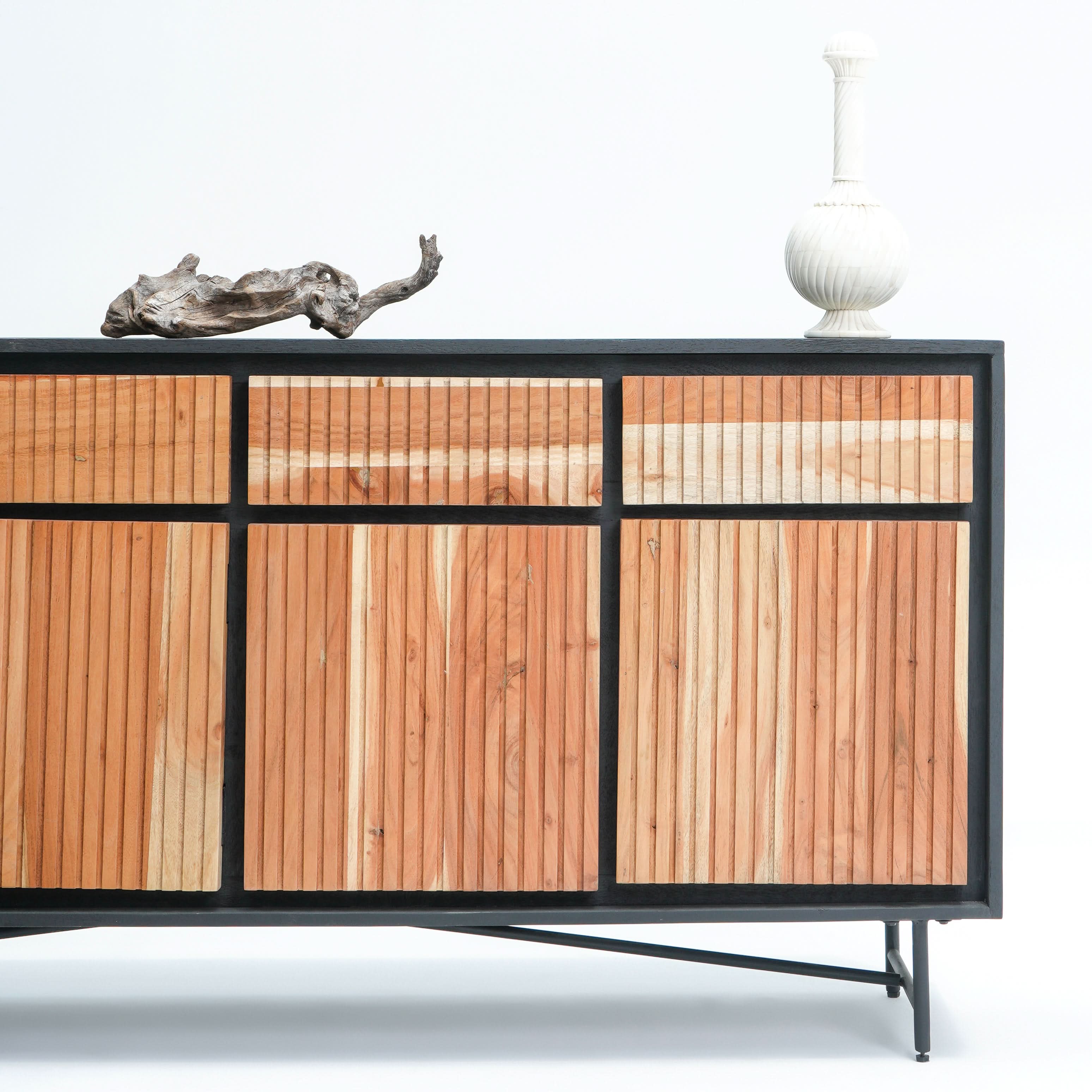 FLORENCE ACACIA WOOD SIDBEOARD - Art and craft furniture