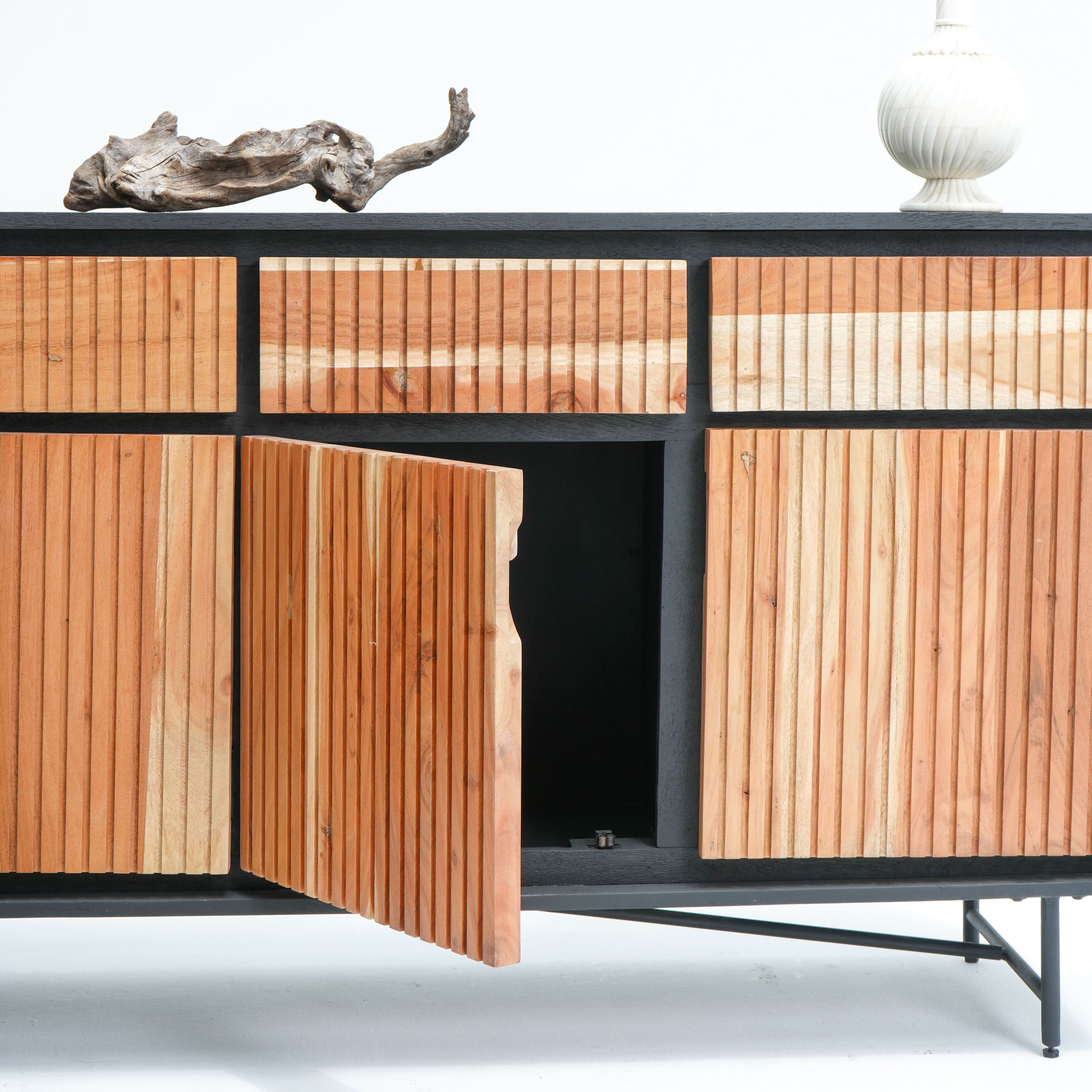 FLORENCE ACACIA WOOD SIDBEOARD - Art and craft furniture