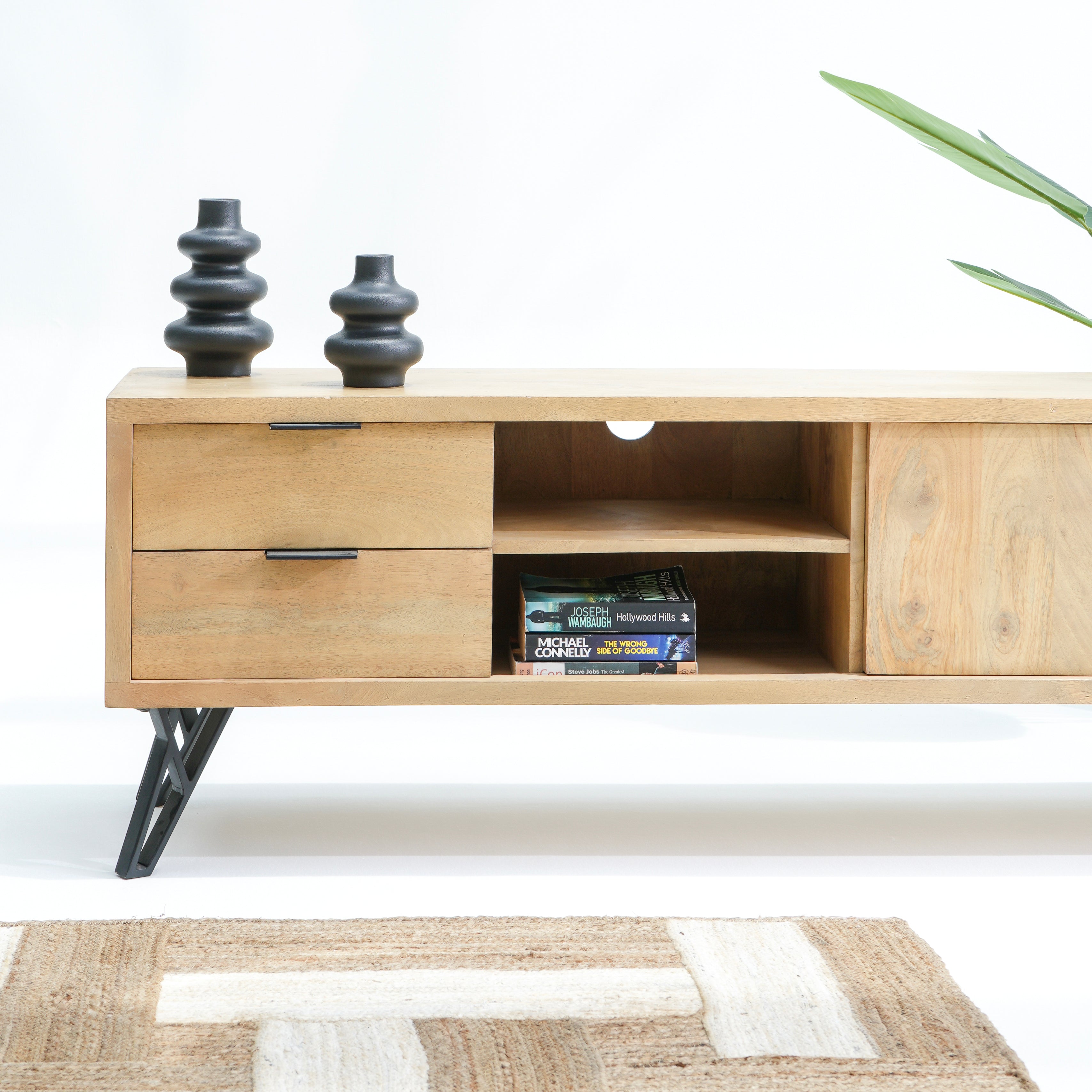 Art Avenue Tv stand
