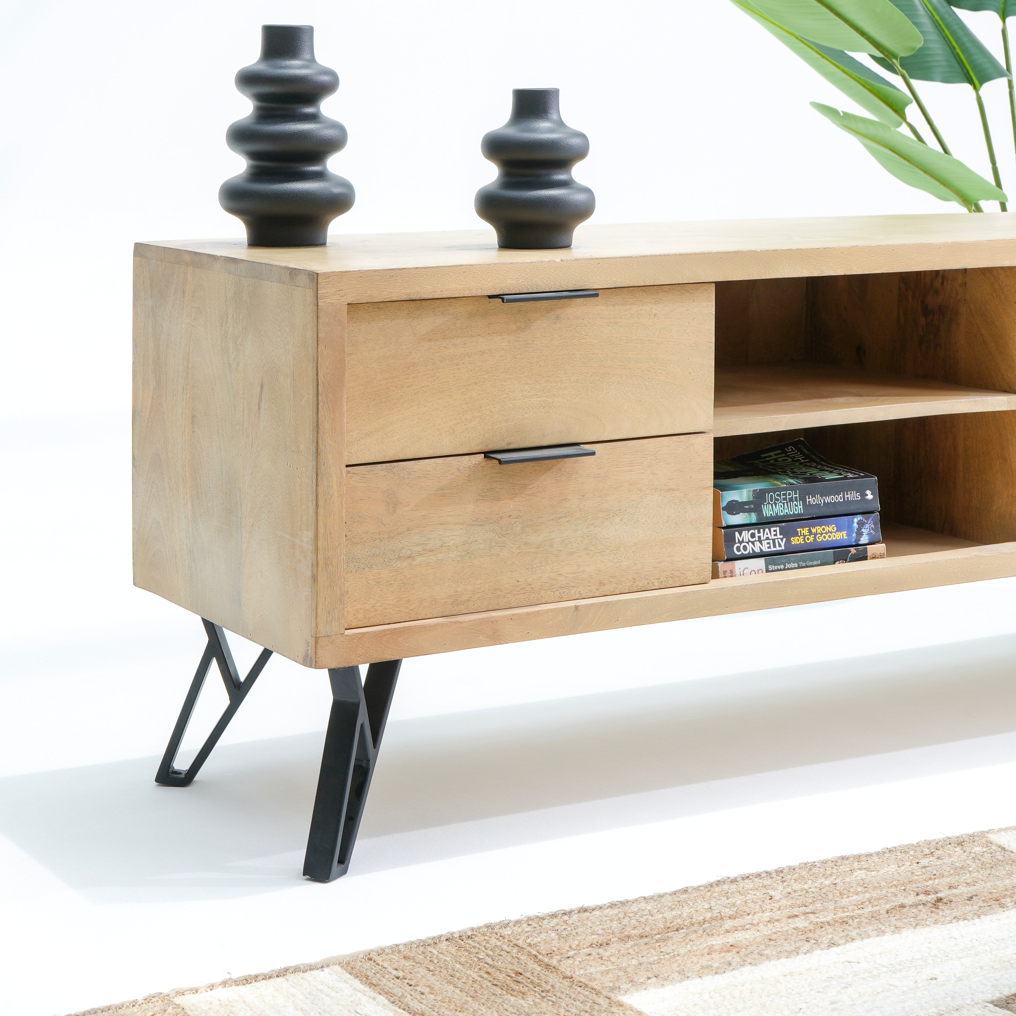 Art Avenue Tv stand