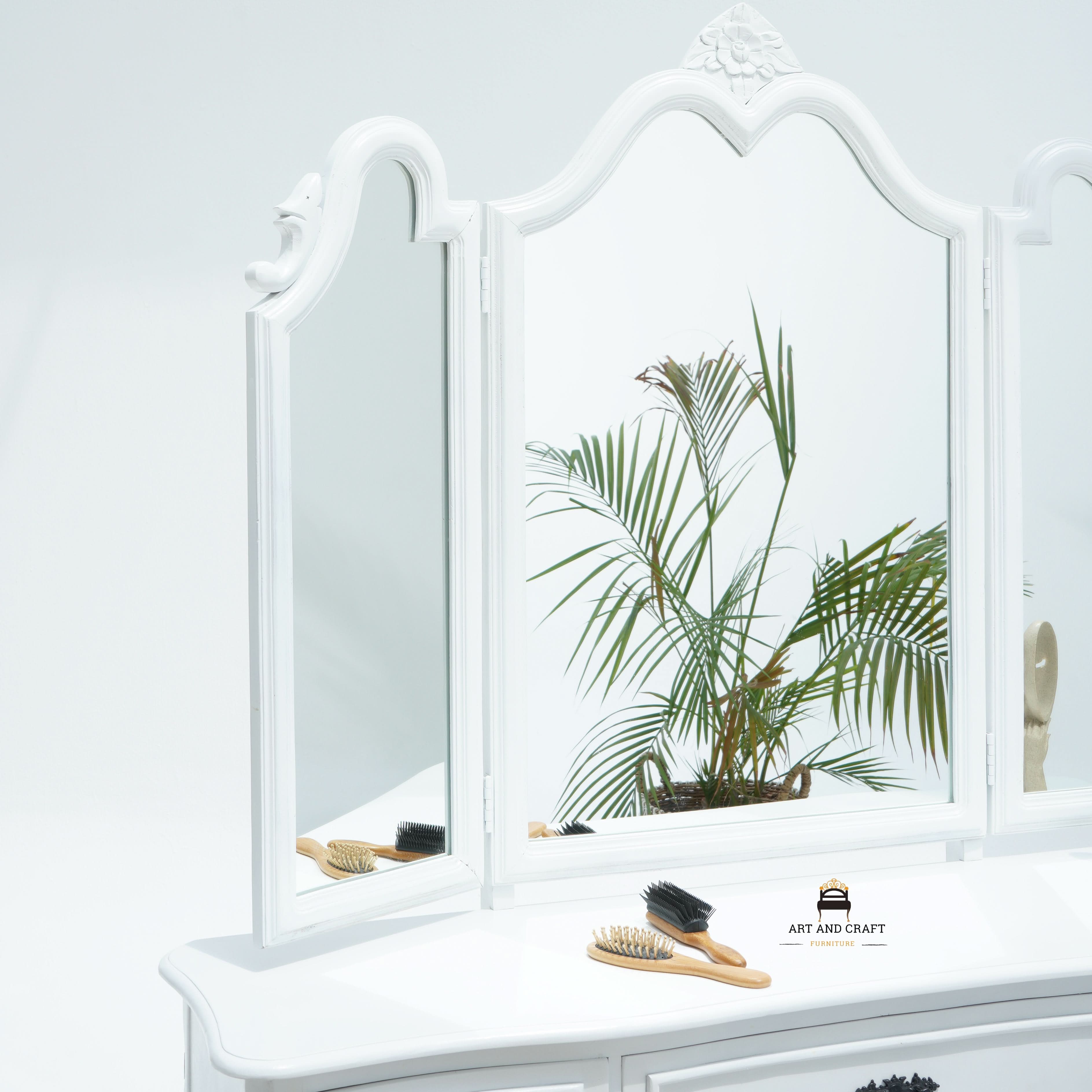 VIENNA WHITE WOODEN DRESSING TABLE - Art and craft furniture