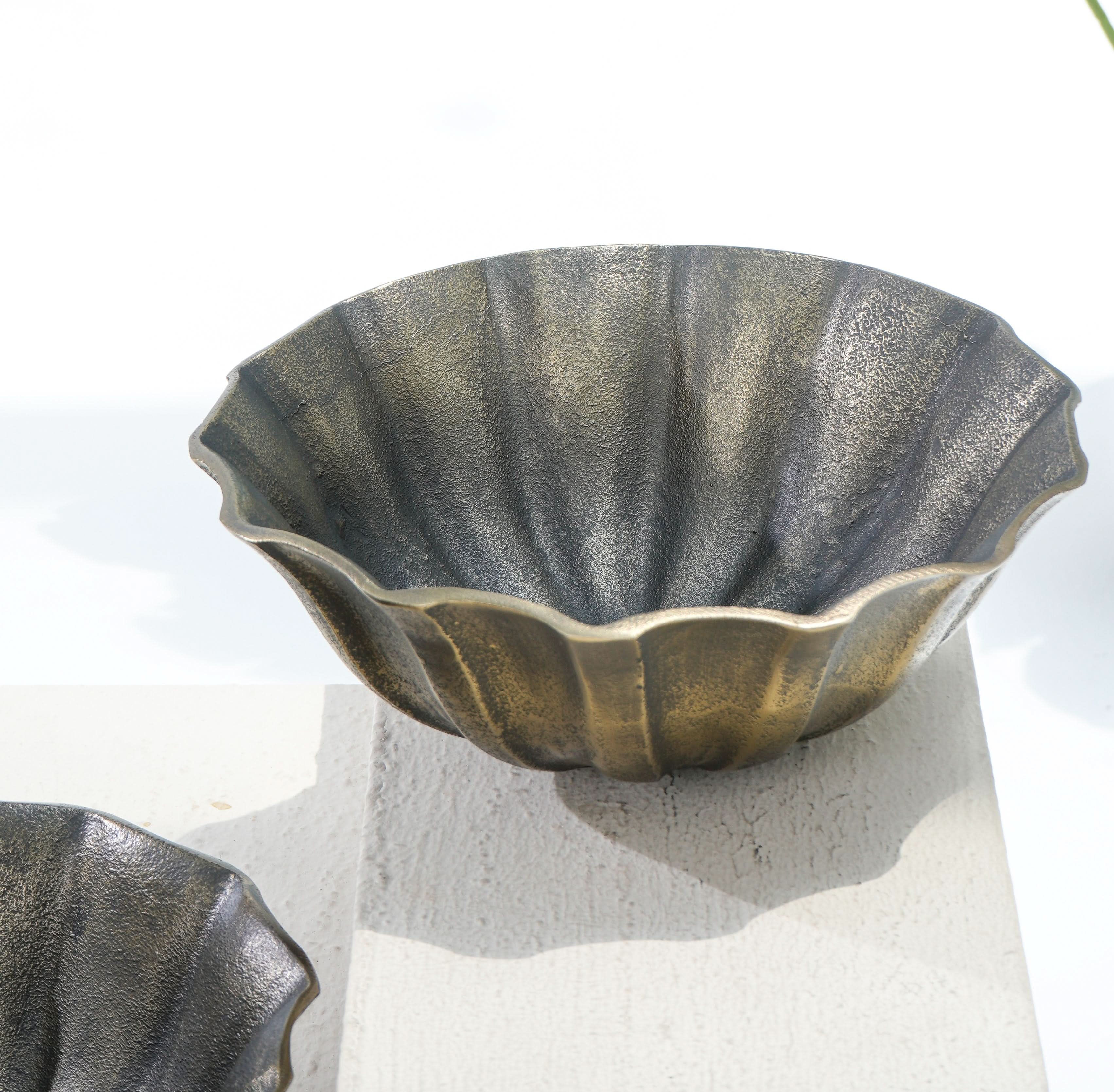 ELEGANT EMBER SMALL ROUND BOWL - Art and craft furniture