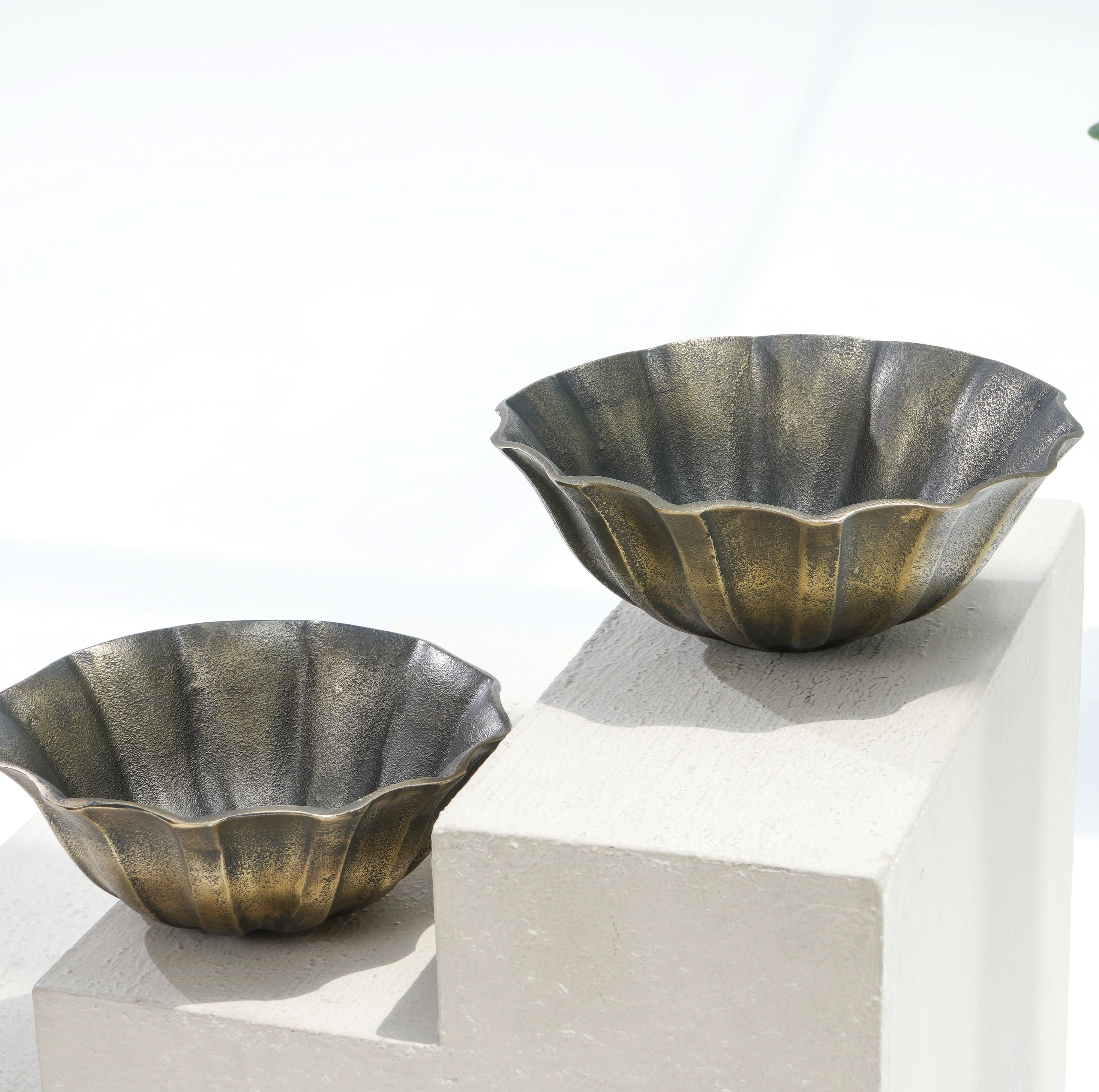 ELEGANT EMBER SMALL ROUND BOWL - Art and craft furniture