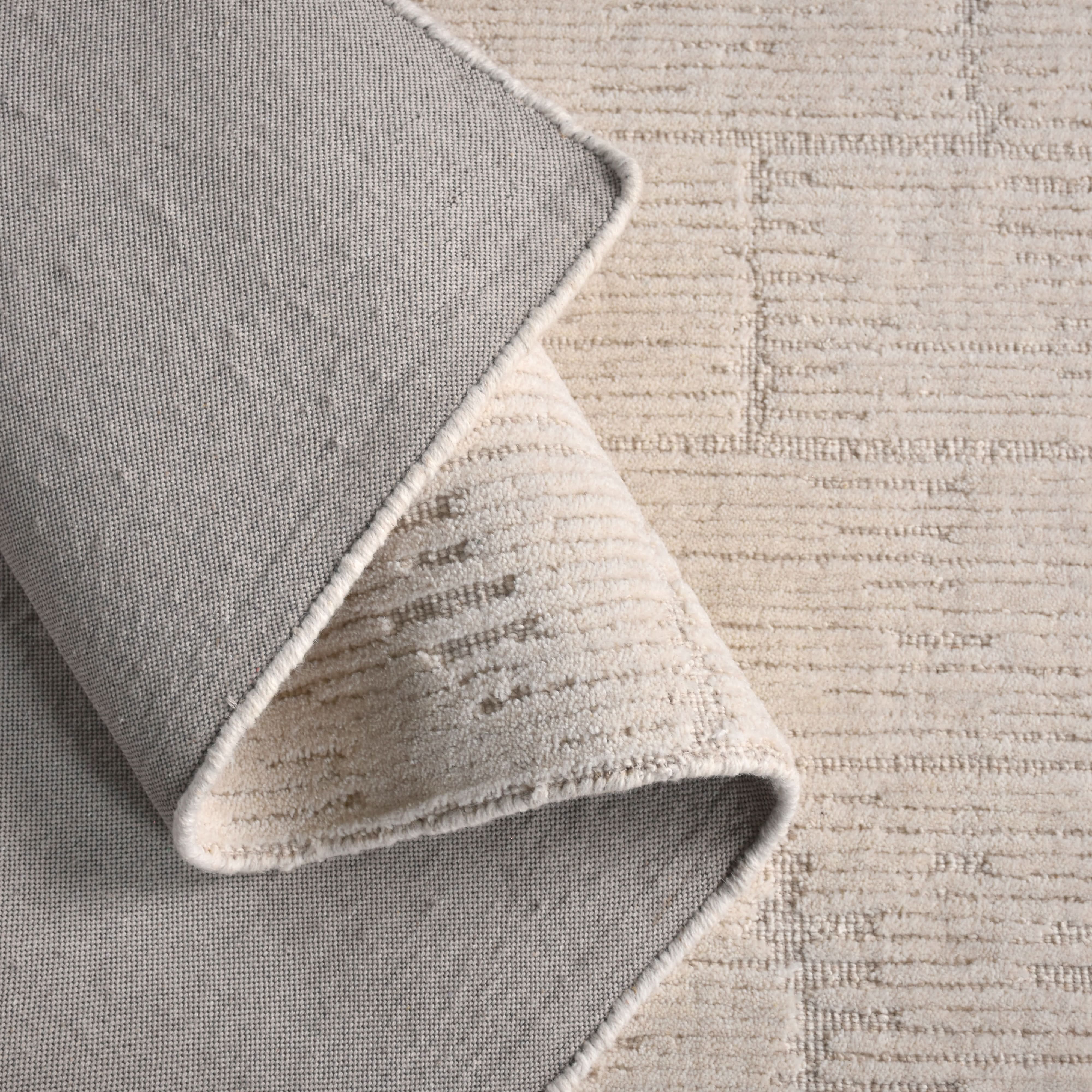 FINZI HAND WOVEN CARPET - Art and craft furniture