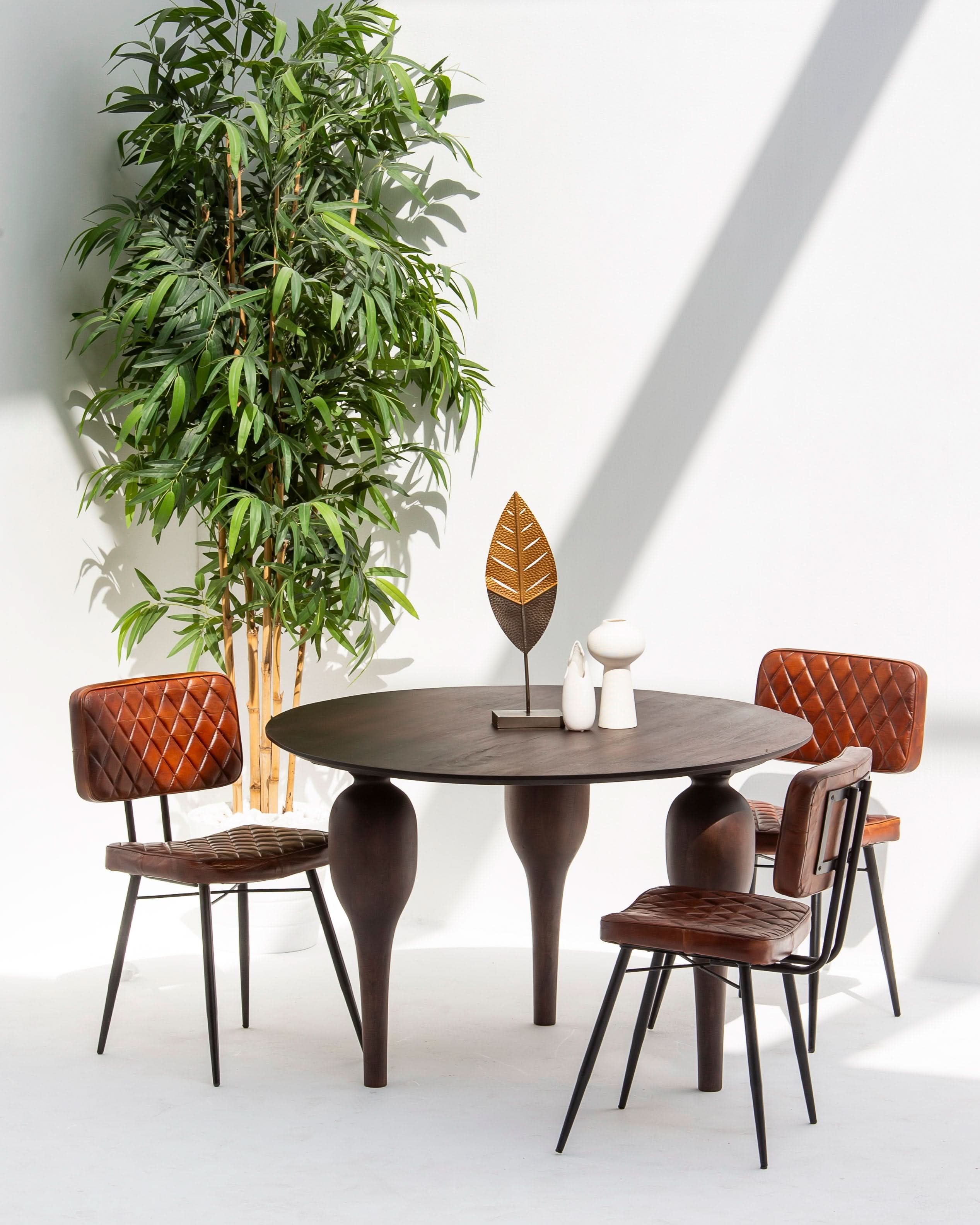 DANISH ROUND DINING TABLE - Art and craft furniture