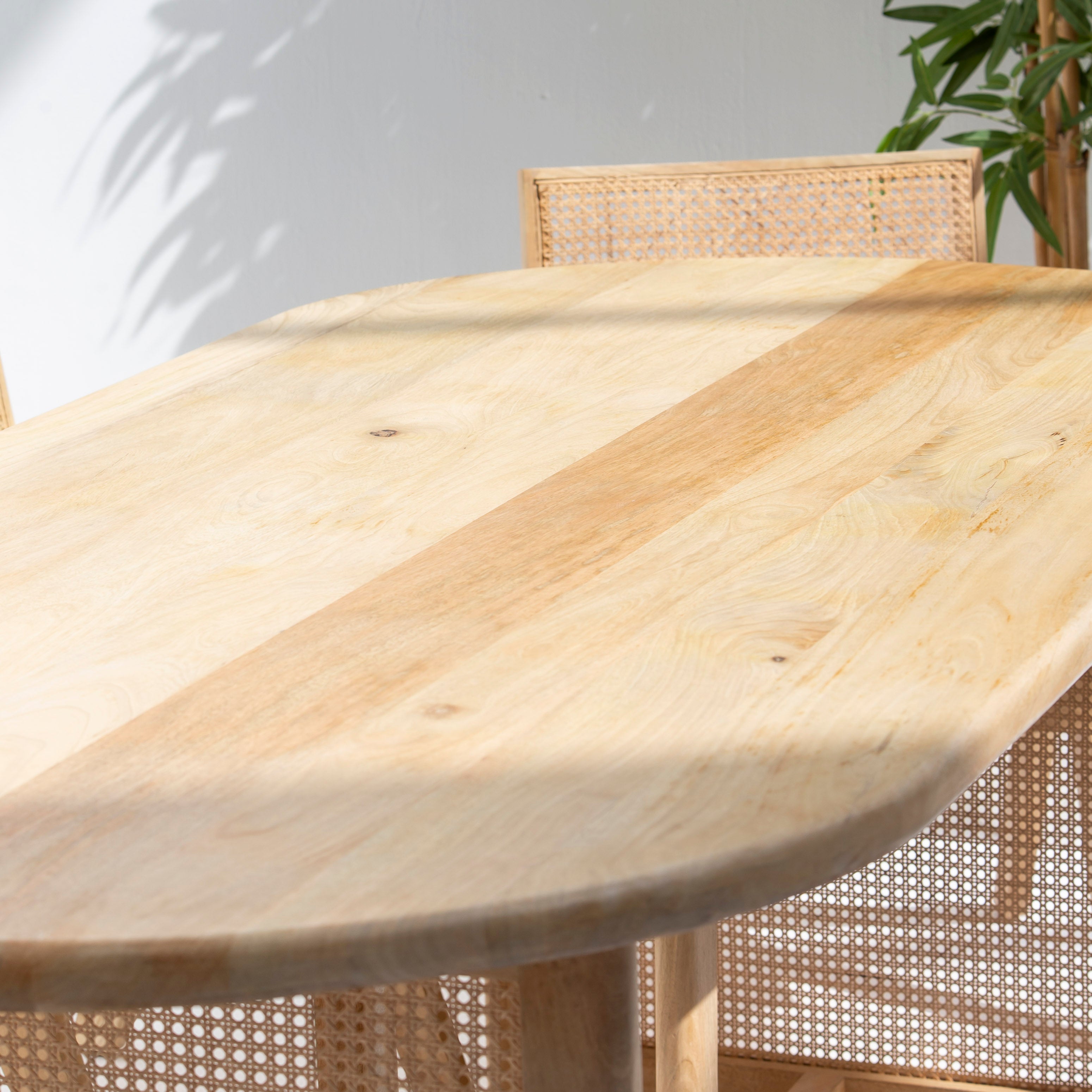 CANOVIA CANE FTD DINING TABLE - Art and craft furniture