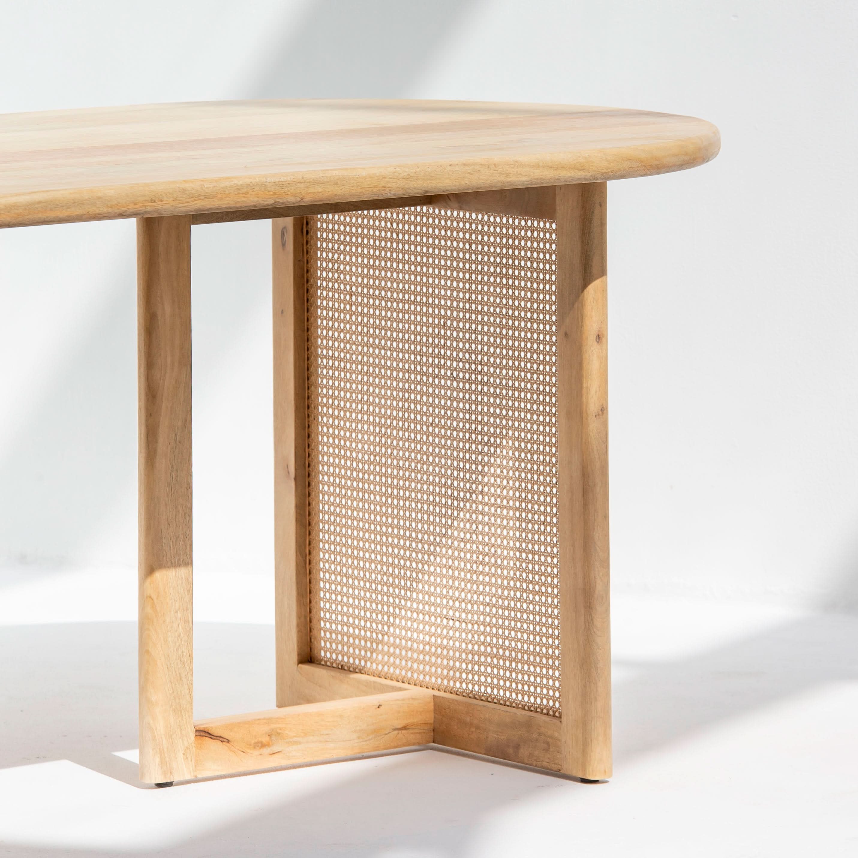 CANOVIA CANE FTD DINING TABLE - Art and craft furniture