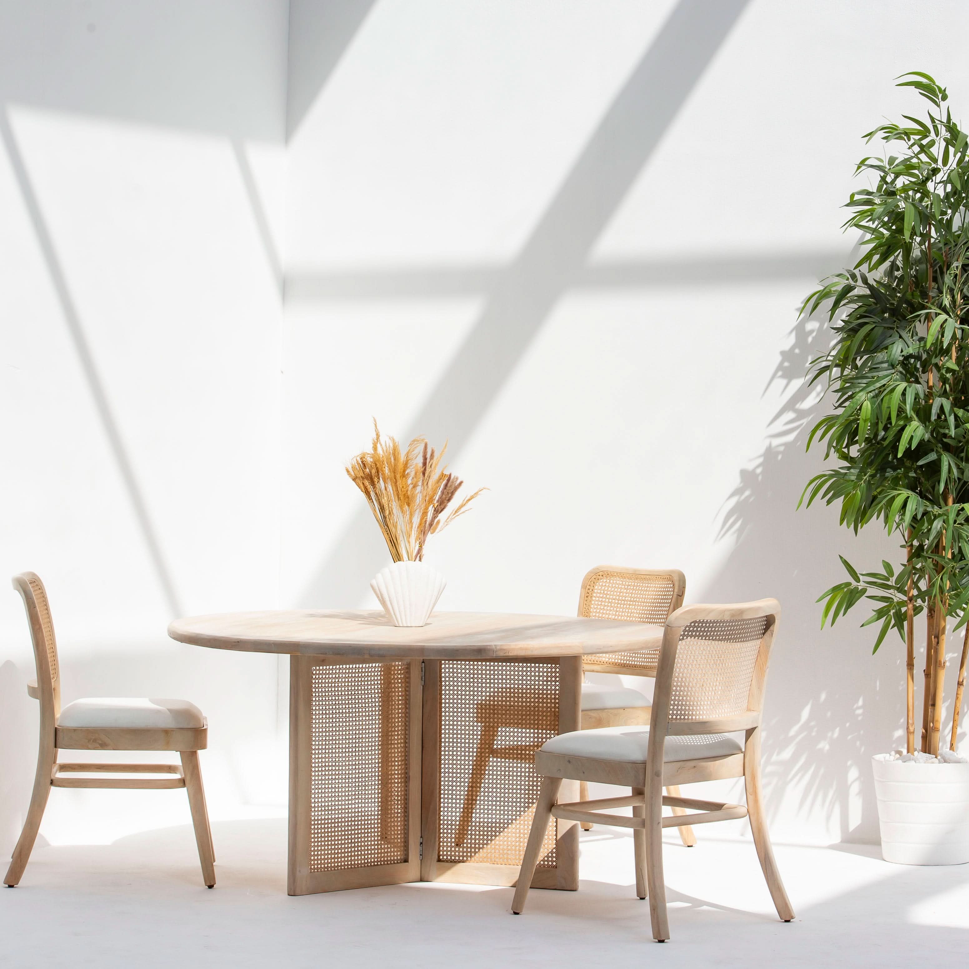 CANOVIA ROUND DINING TABLE - Art and craft furniture