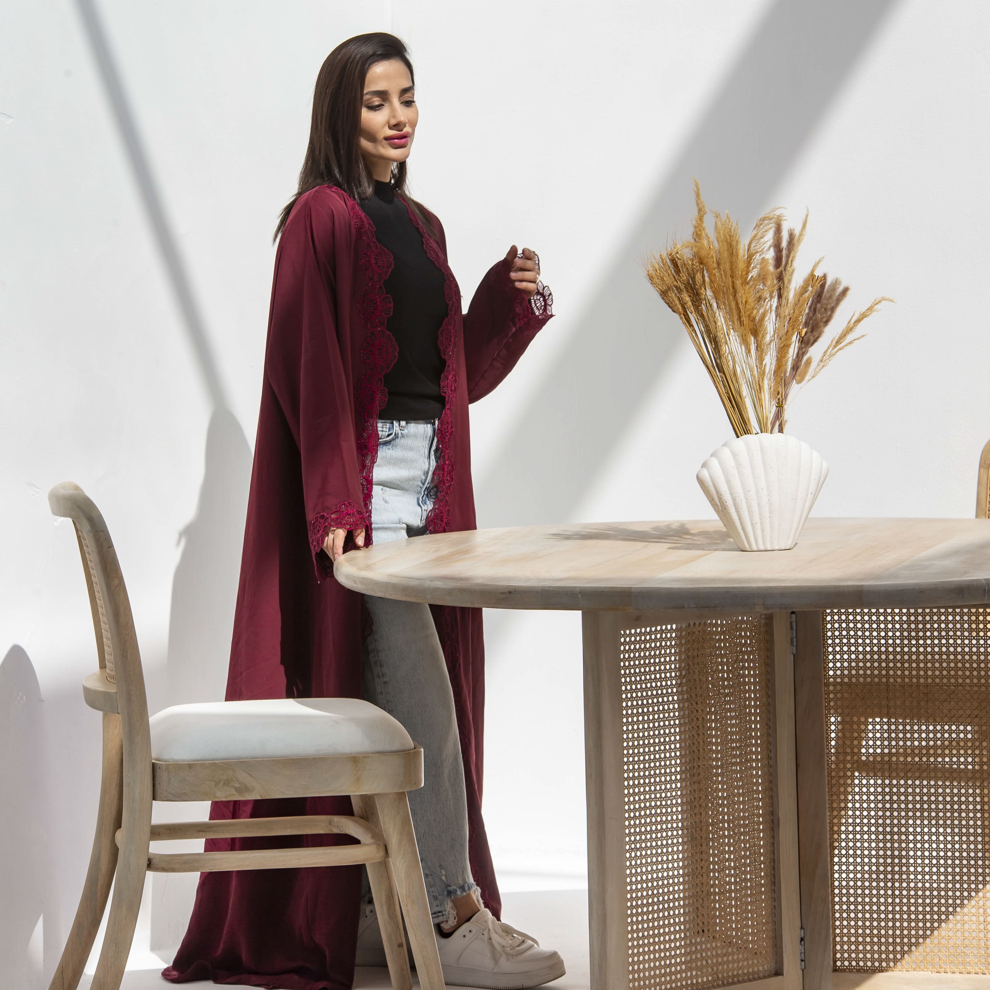 CANOVIA ROUND DINING TABLE - Art and craft furniture