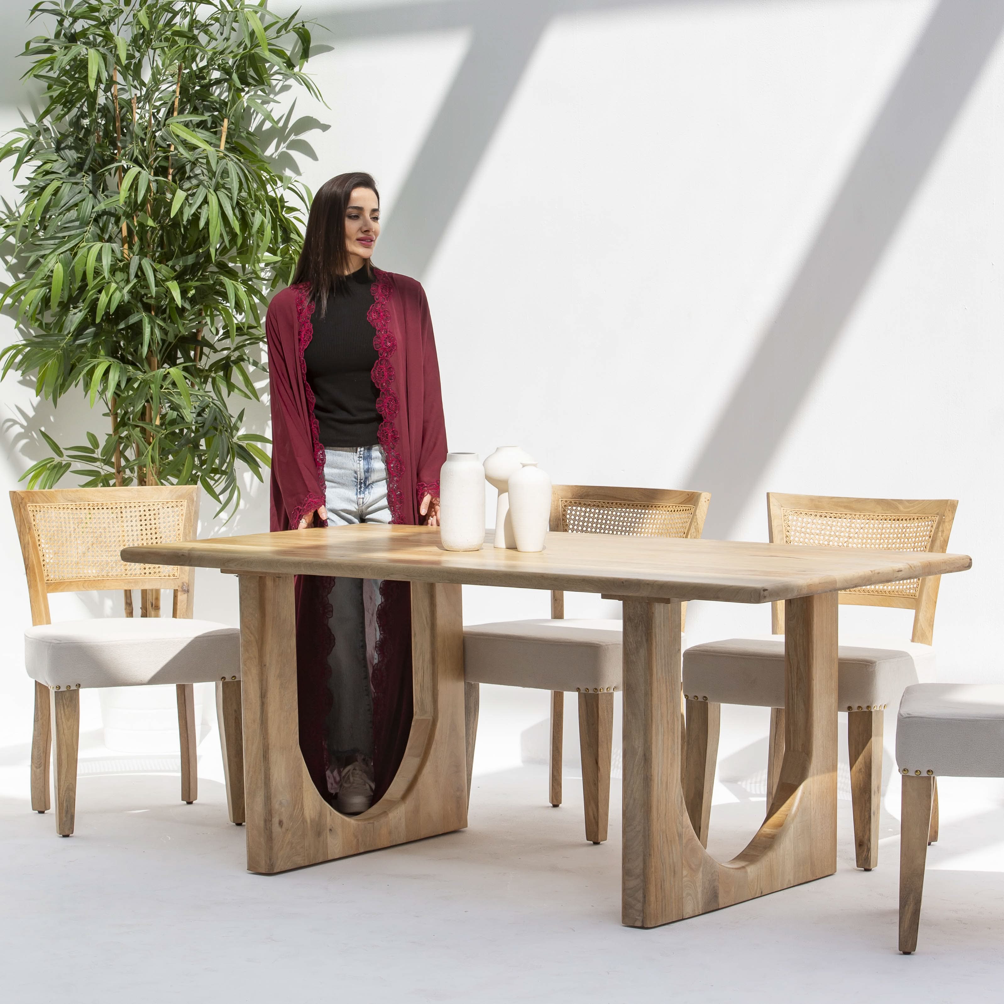 LUWIN DINING TABLE - Art and craft furniture