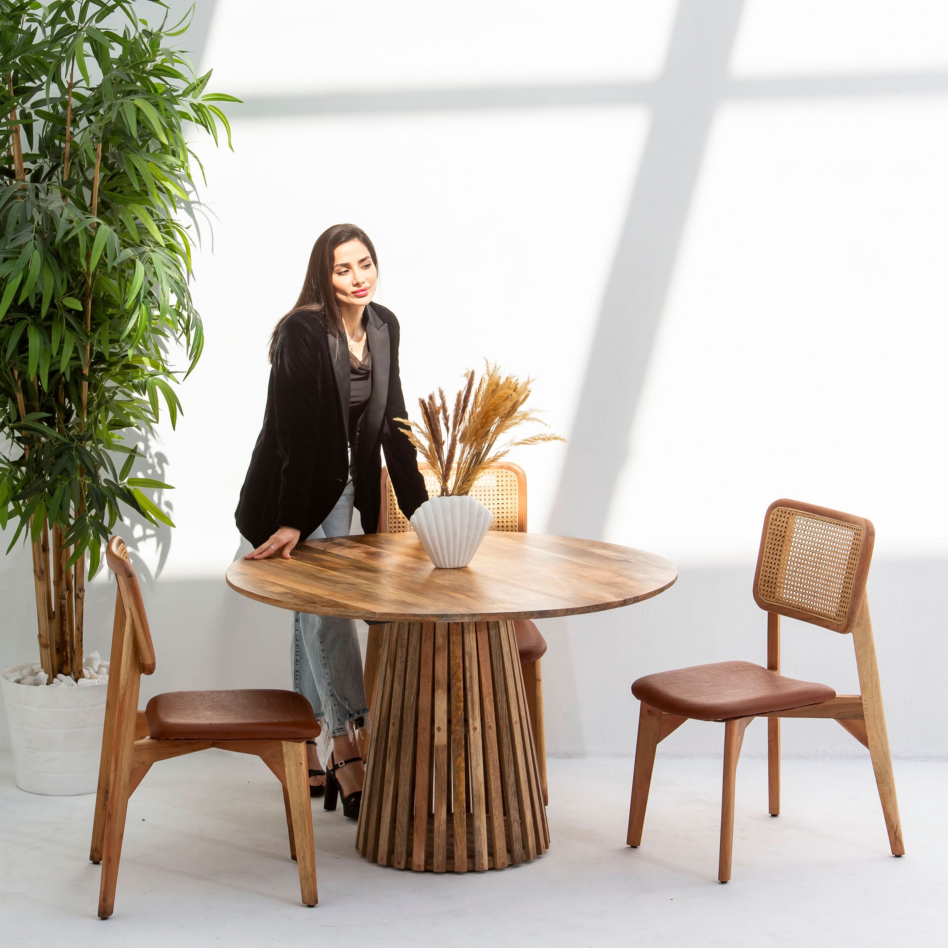 AUREVO WOODEN ROUND DINING TABLE - Art and craft furniture