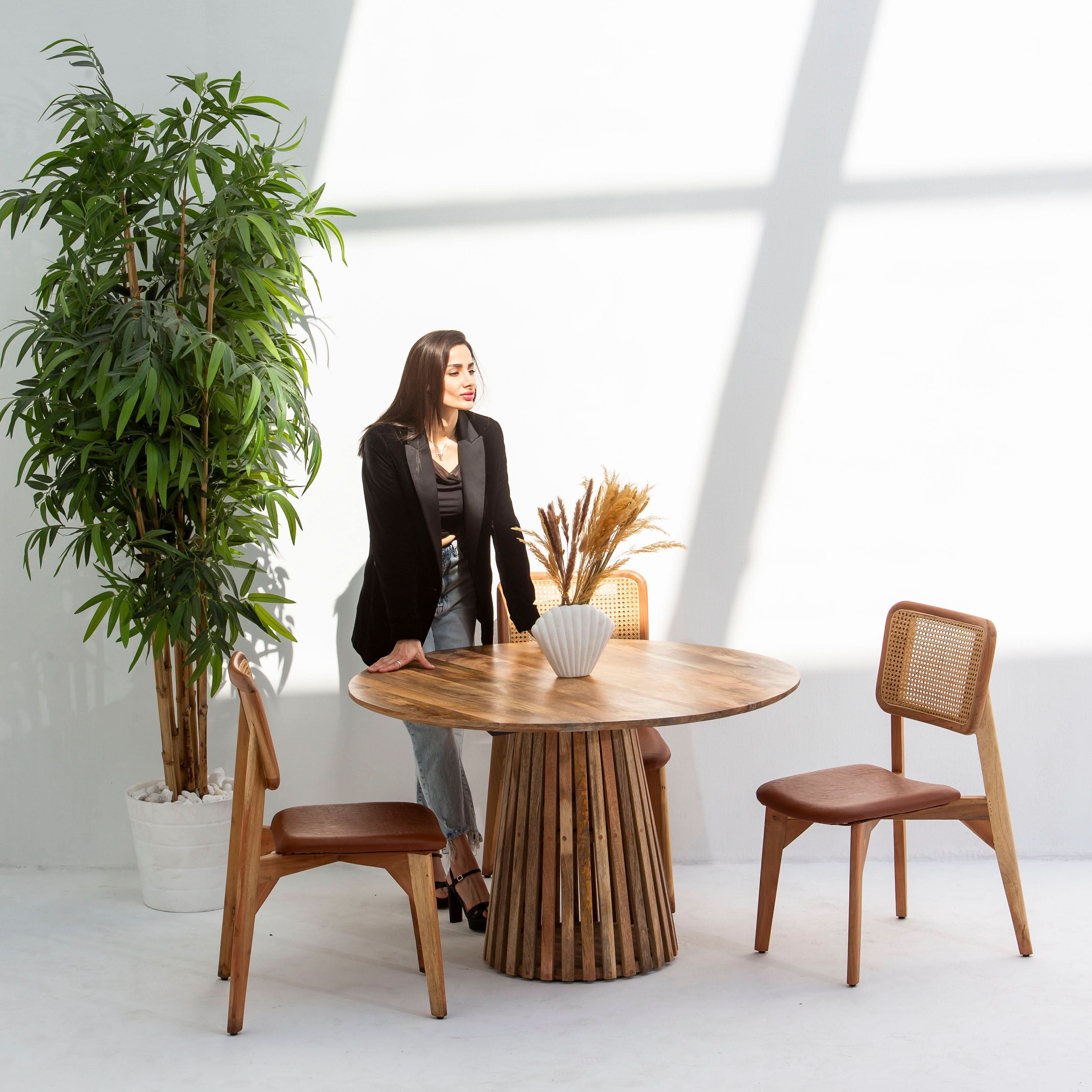 AUREVO WOODEN ROUND DINING TABLE - Art and craft furniture