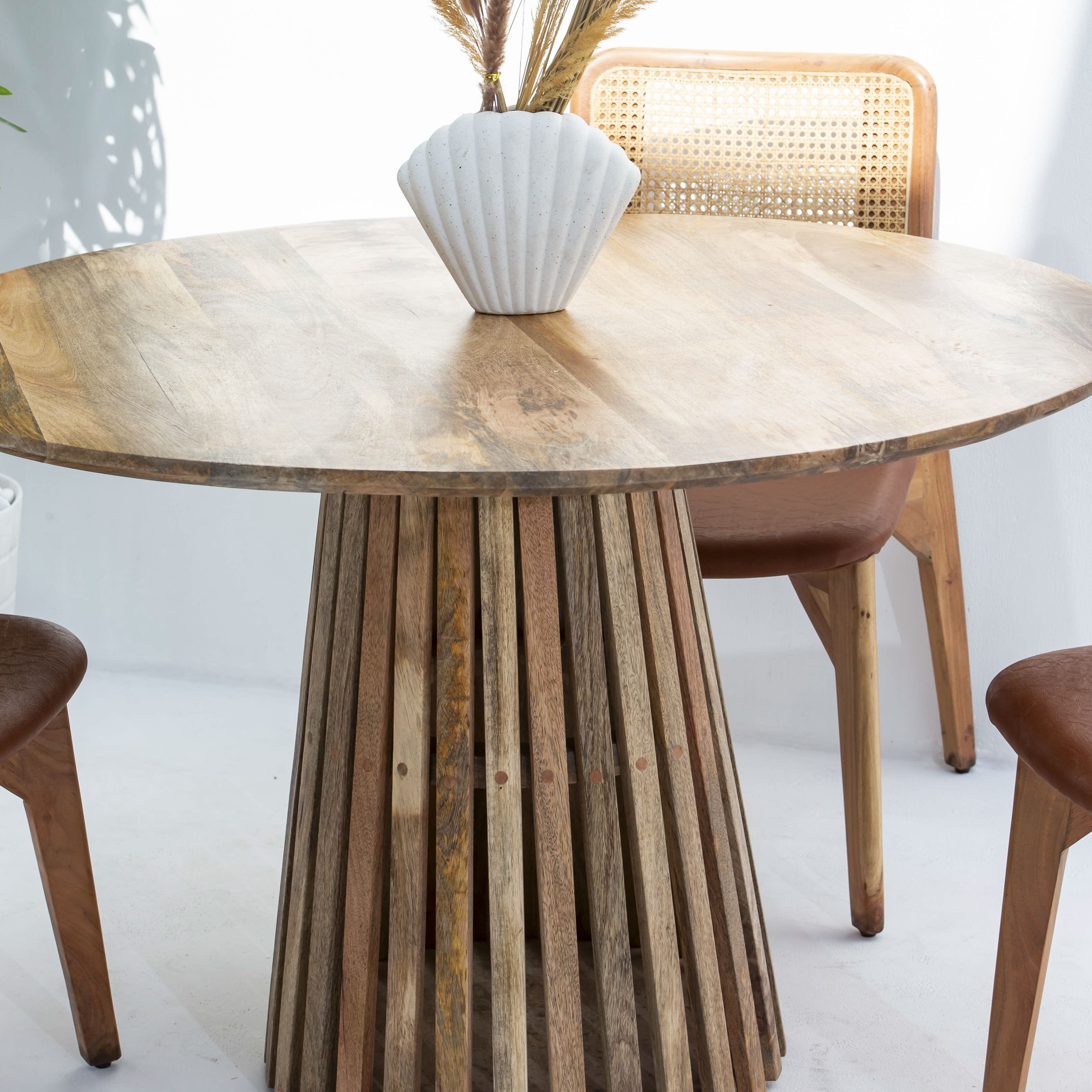 AUREVO WOODEN ROUND DINING TABLE - Art and craft furniture