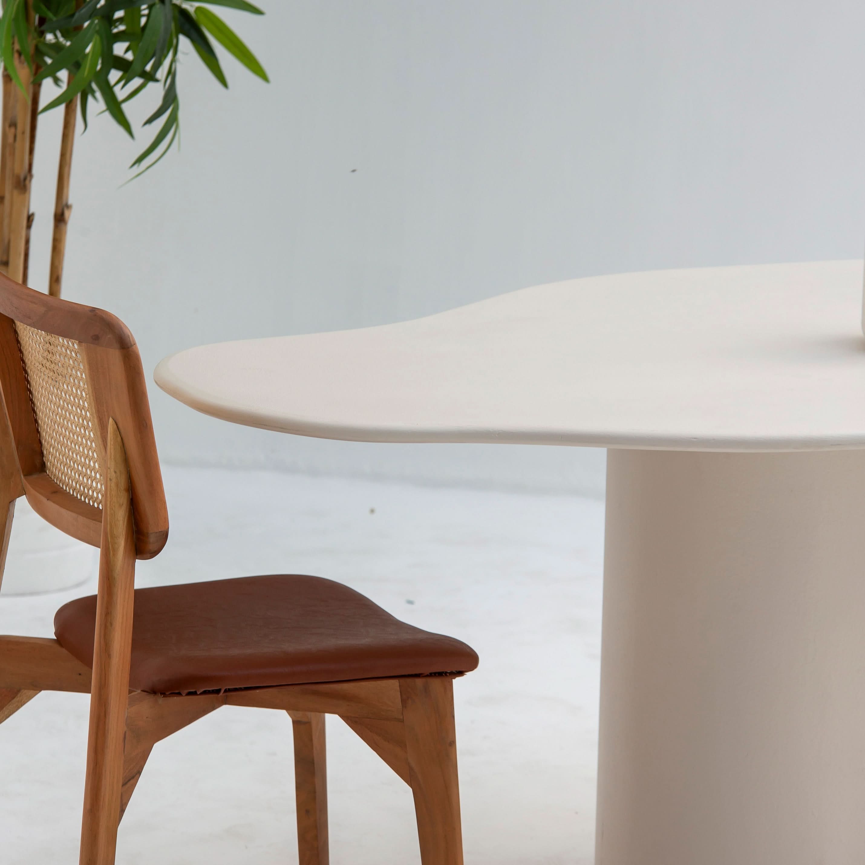 DANISH ORGANIC SHAPE DINING TABLE - Art and craft furniture