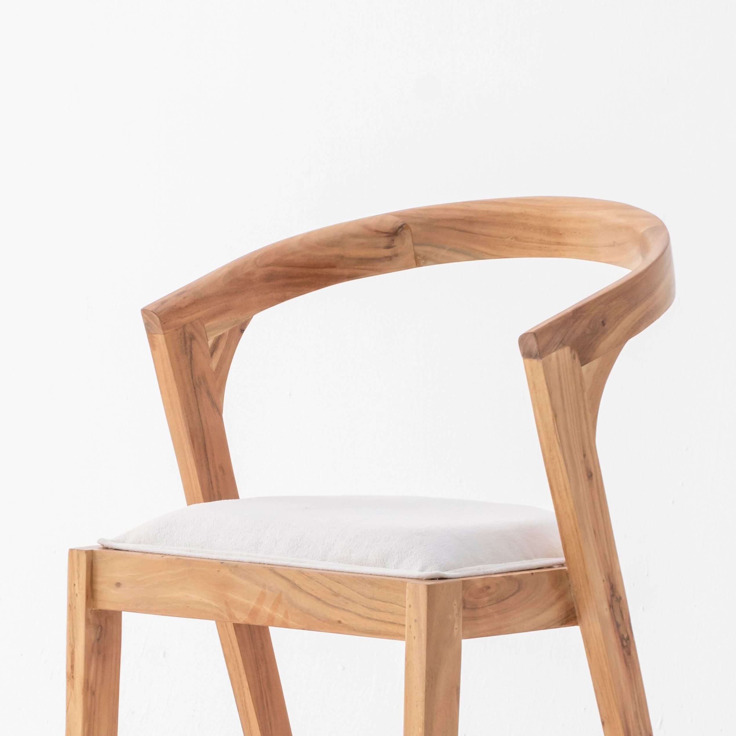 MINIMALIST ACACIA WOOD BAR CHAIR - Art and craft furniture