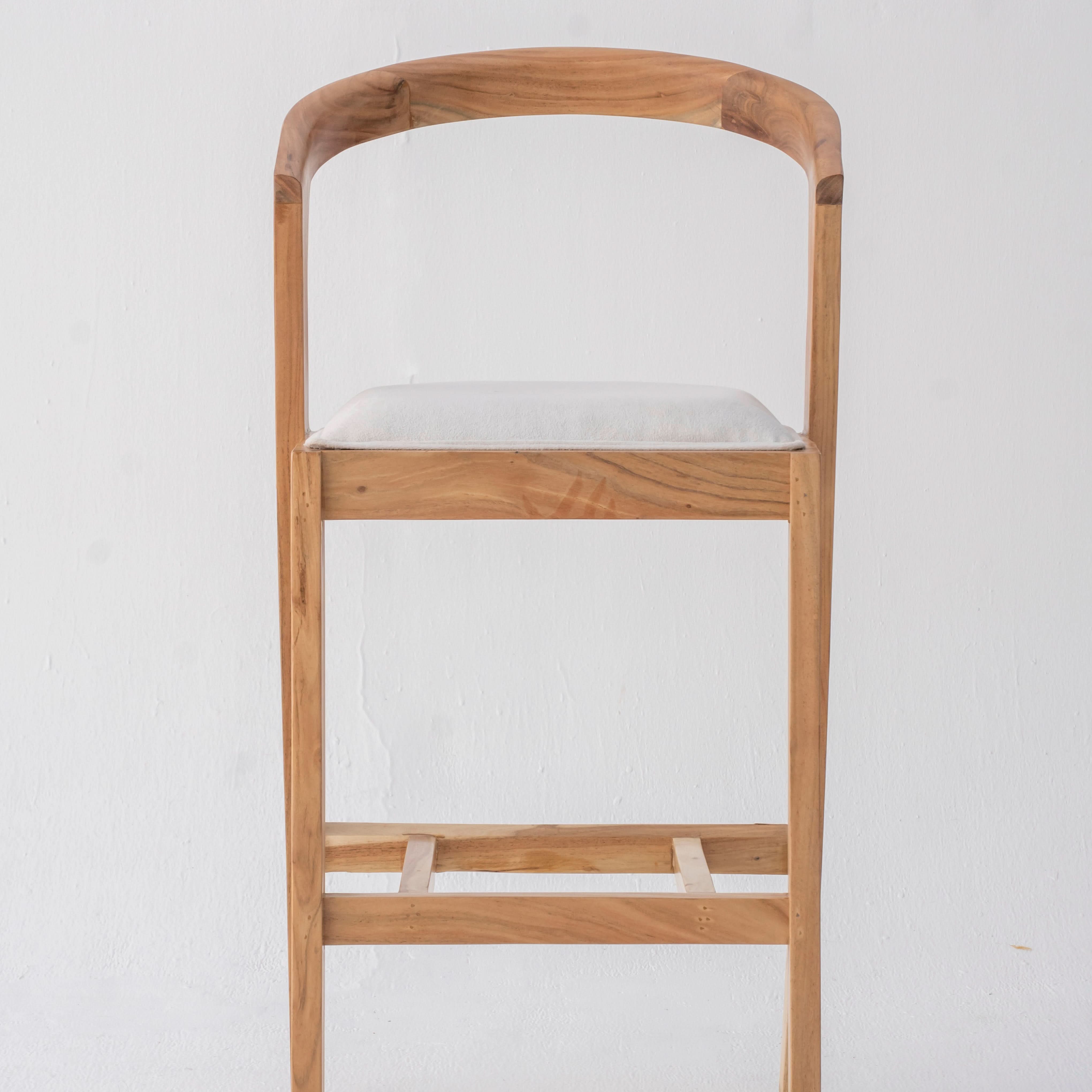 MINIMALIST ACACIA WOOD BAR CHAIR - Art and craft furniture