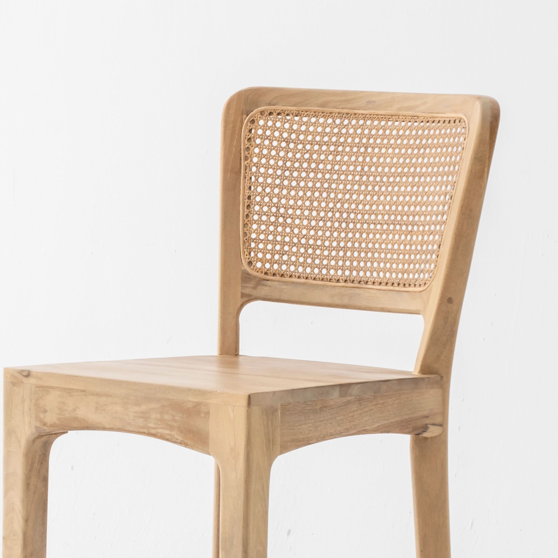 MINIMALIST MANGO WOOD BAR STOOL - Art and craft furniture