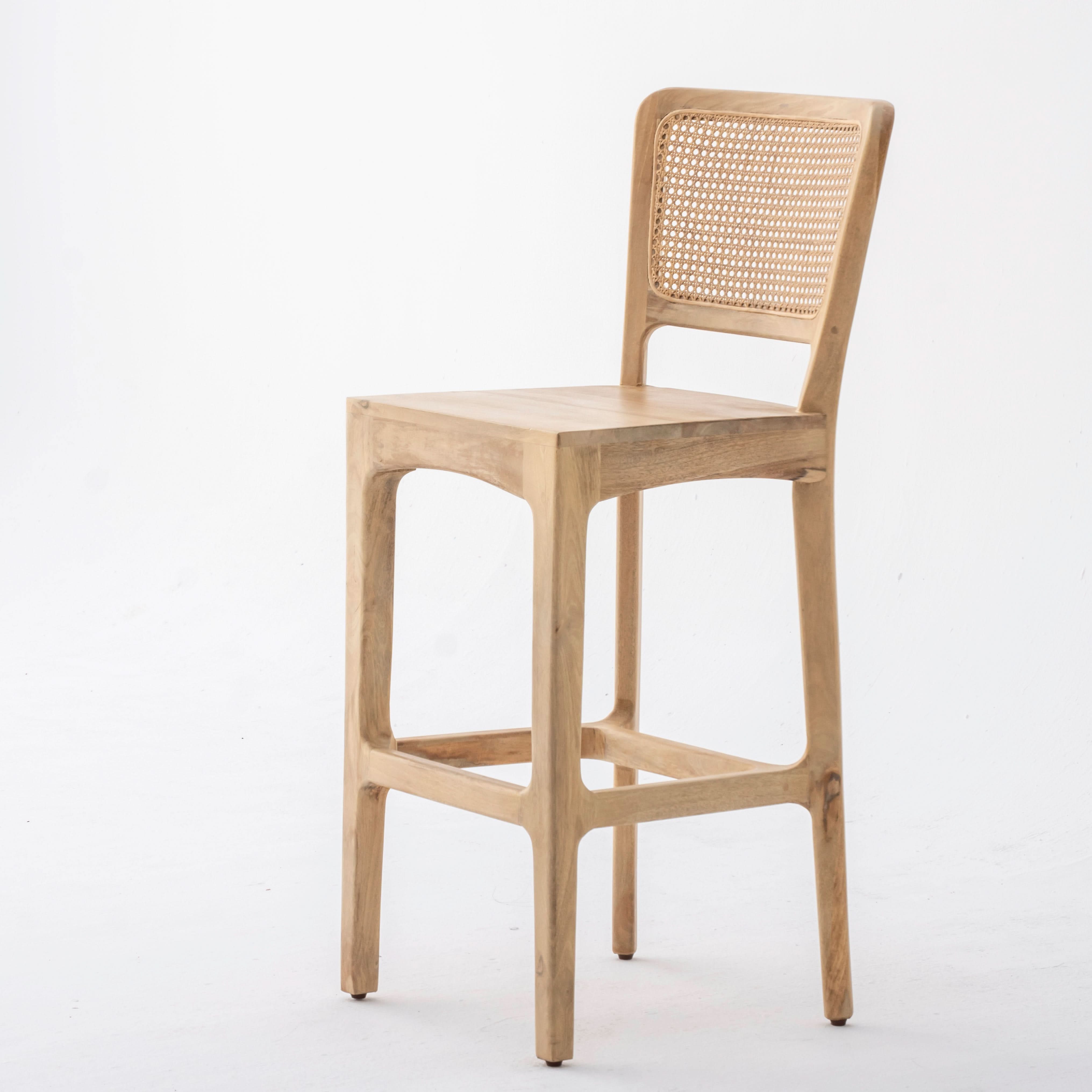 MINIMALIST MANGO WOOD BAR STOOL - Art and craft furniture