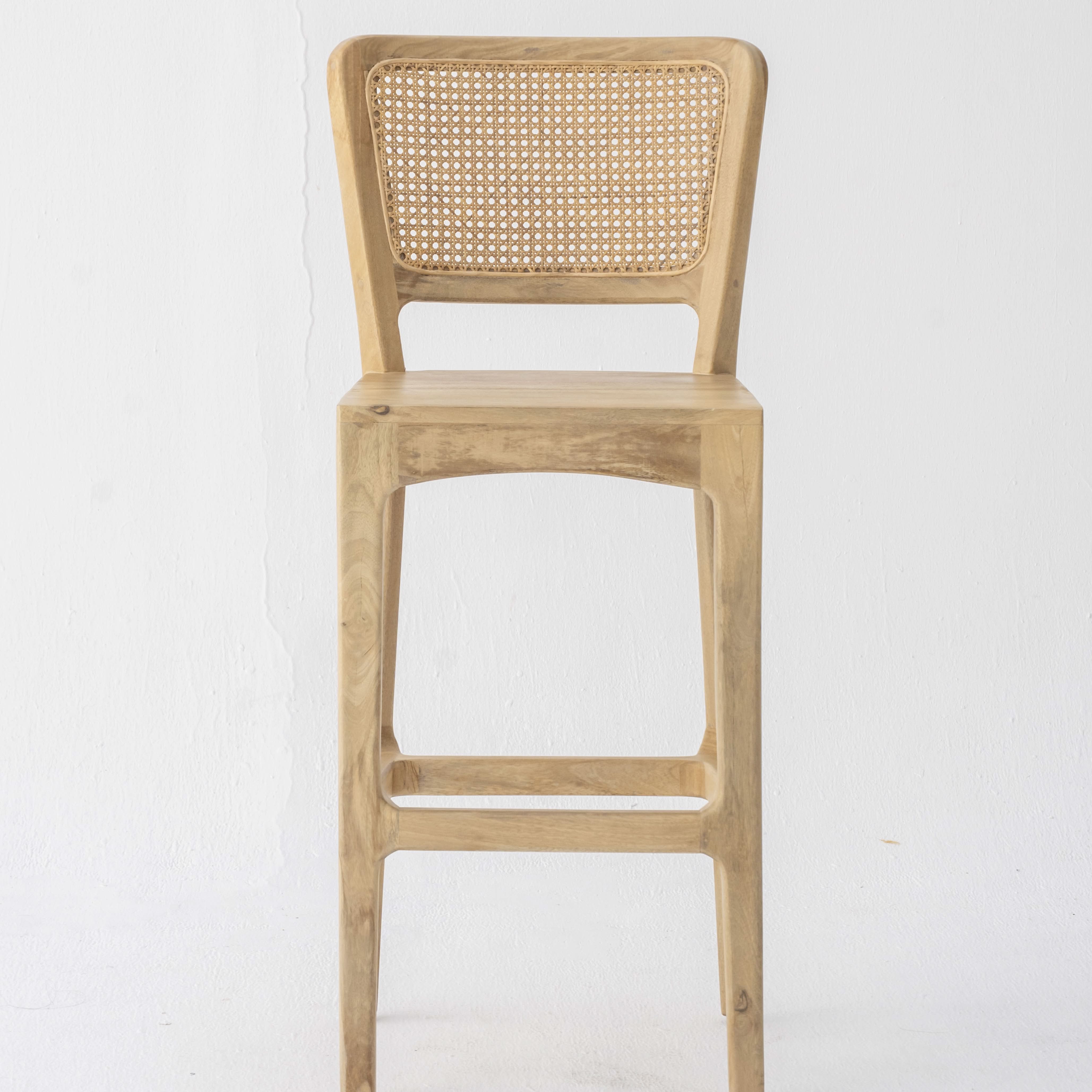 MINIMALIST MANGO WOOD BAR STOOL - Art and craft furniture