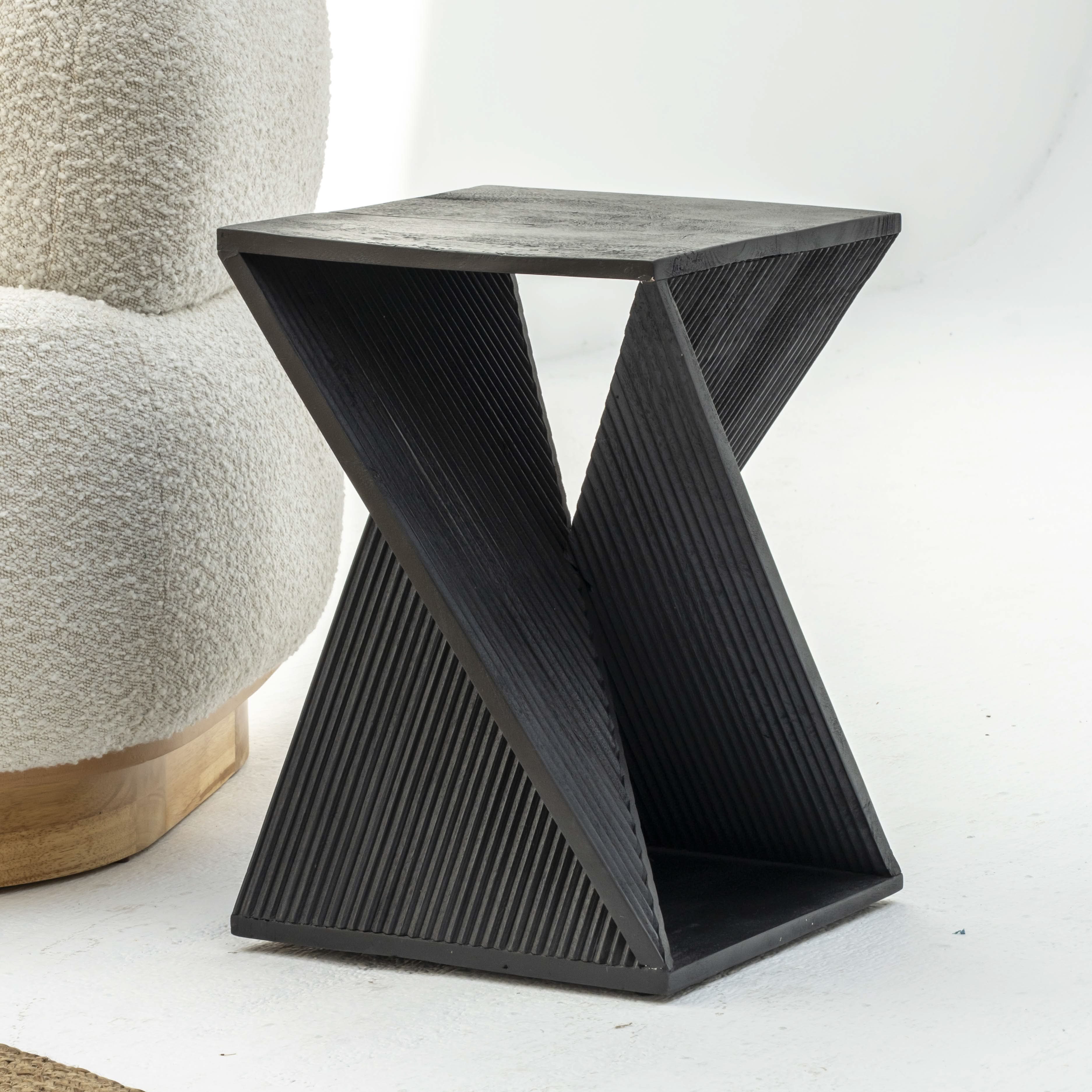 MONTERA WOODEN BLACK SIDETABLE - Art and craft furniture