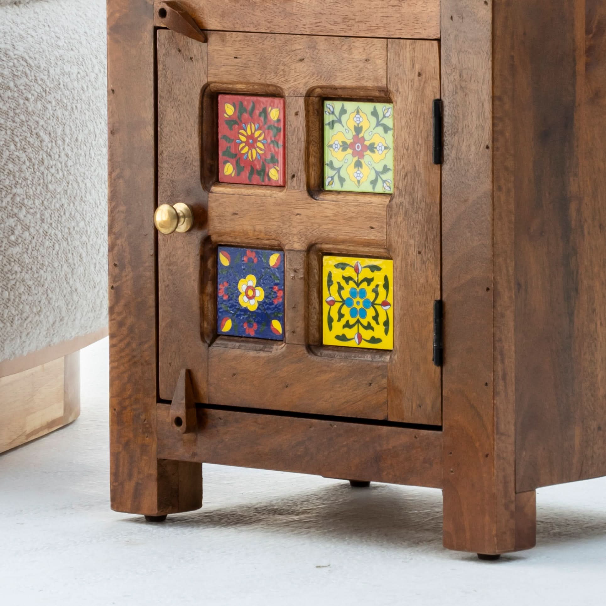 SHESTILE BEDSIDE TABLE TILE FTD - Art and craft furniture