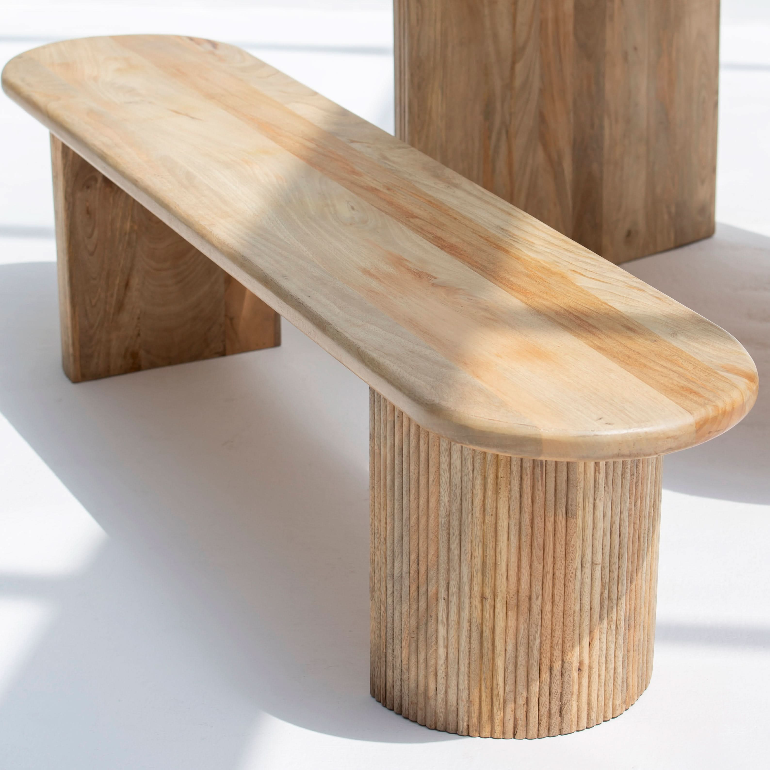 LUWIN LINING LEG BENCH - Art and craft furniture