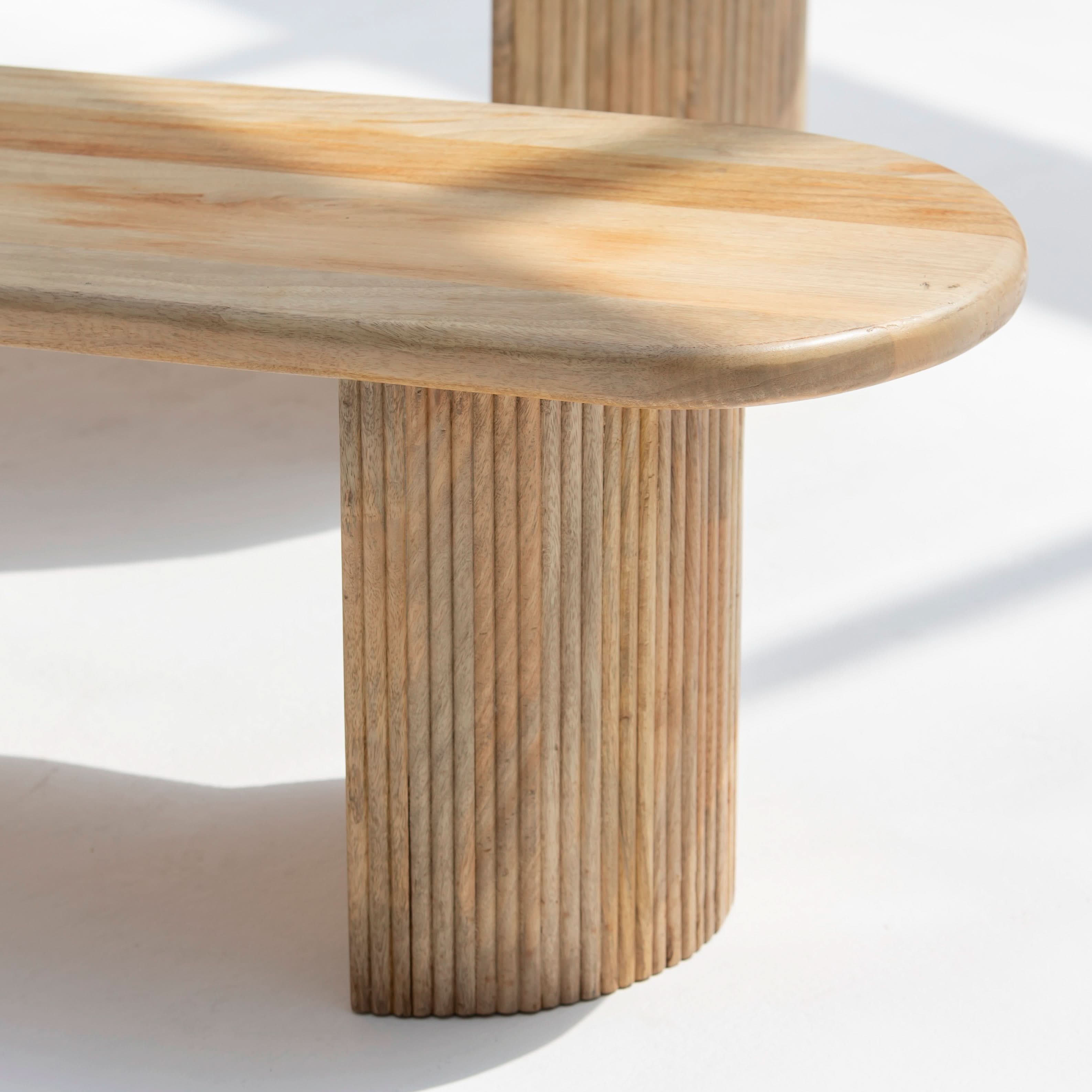 LUWIN LINING LEG BENCH - Art and craft furniture