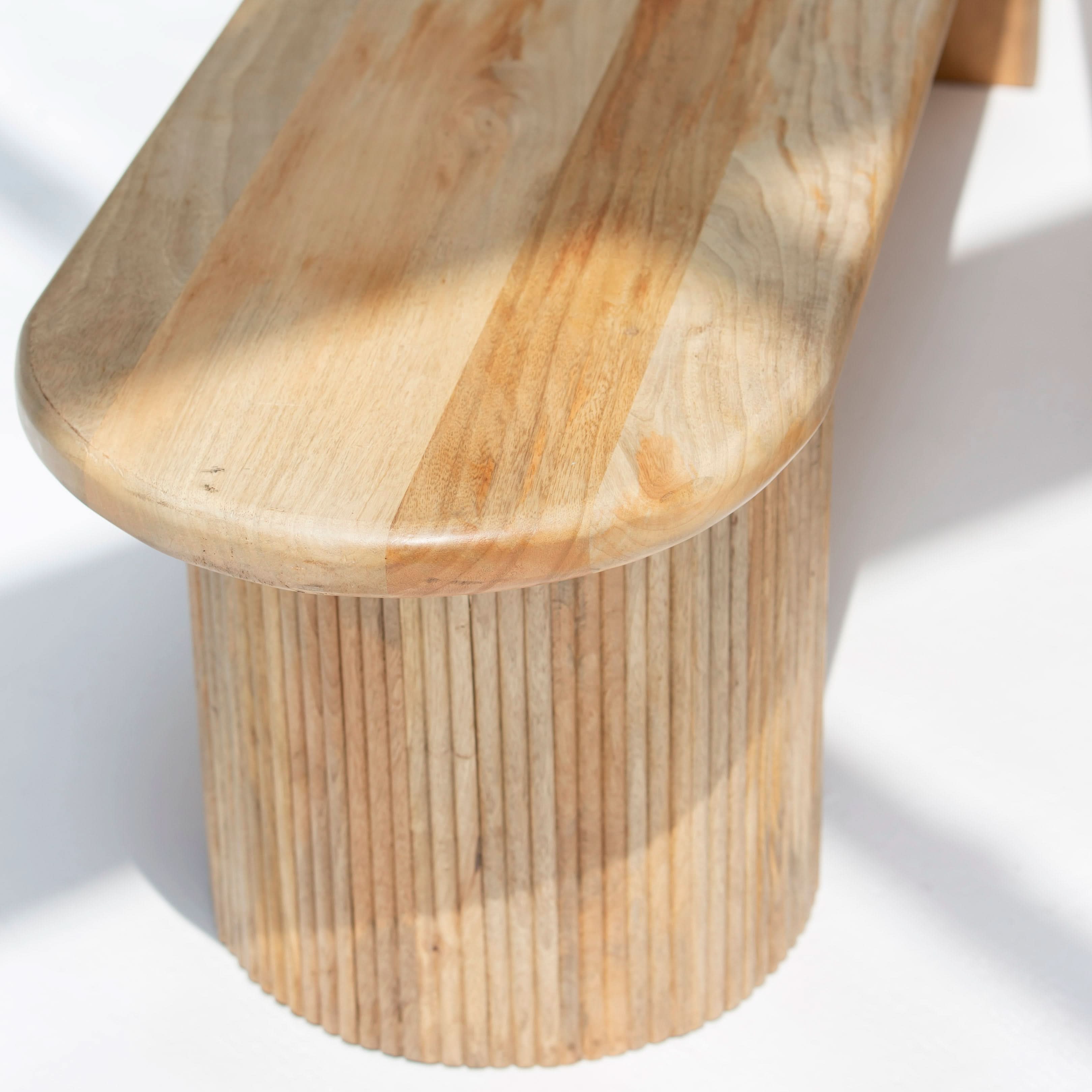 LUWIN LINING LEG BENCH - Art and craft furniture