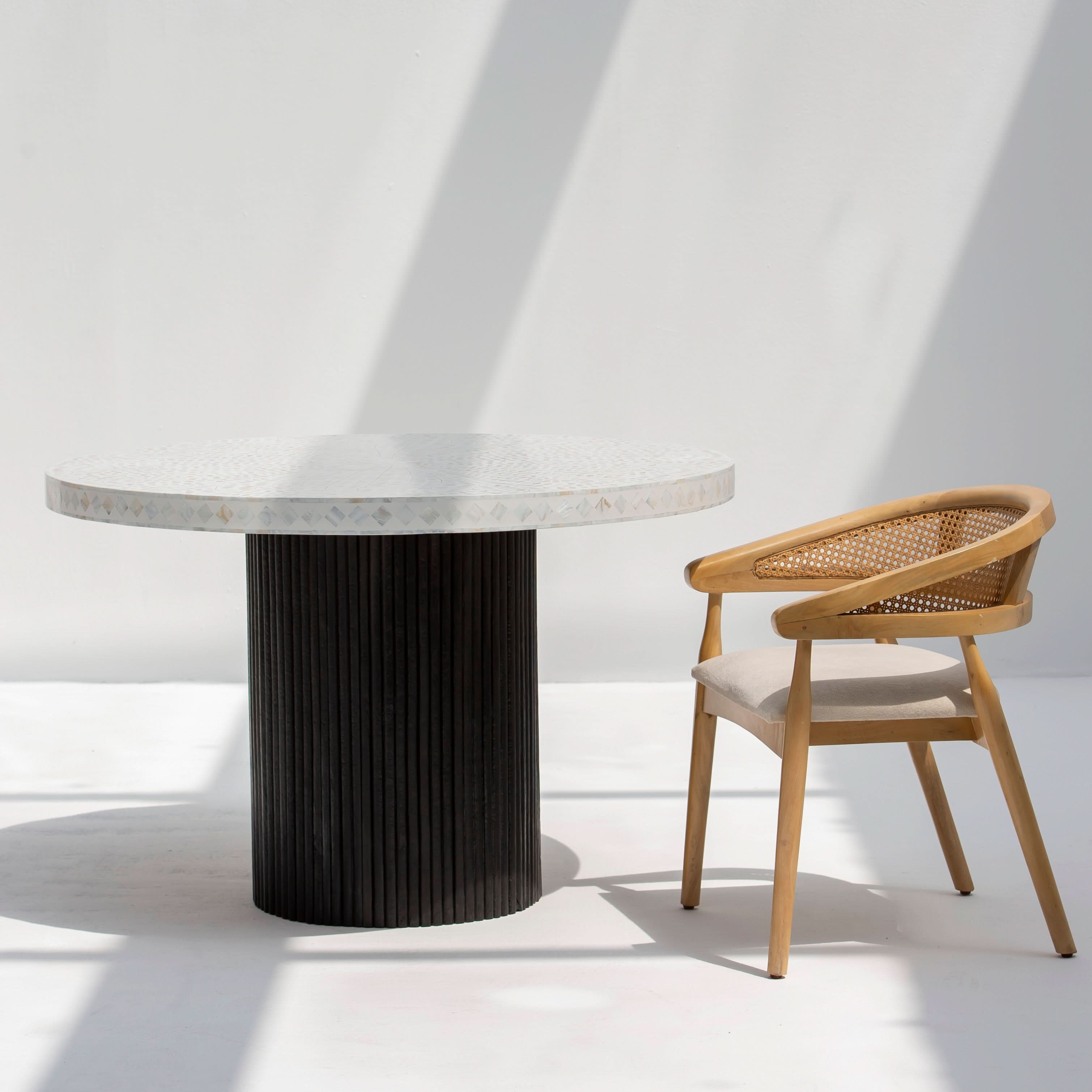 OCEAN-WHITE MOTHER OF PEARL DINING TABLE - Art and craft furniture