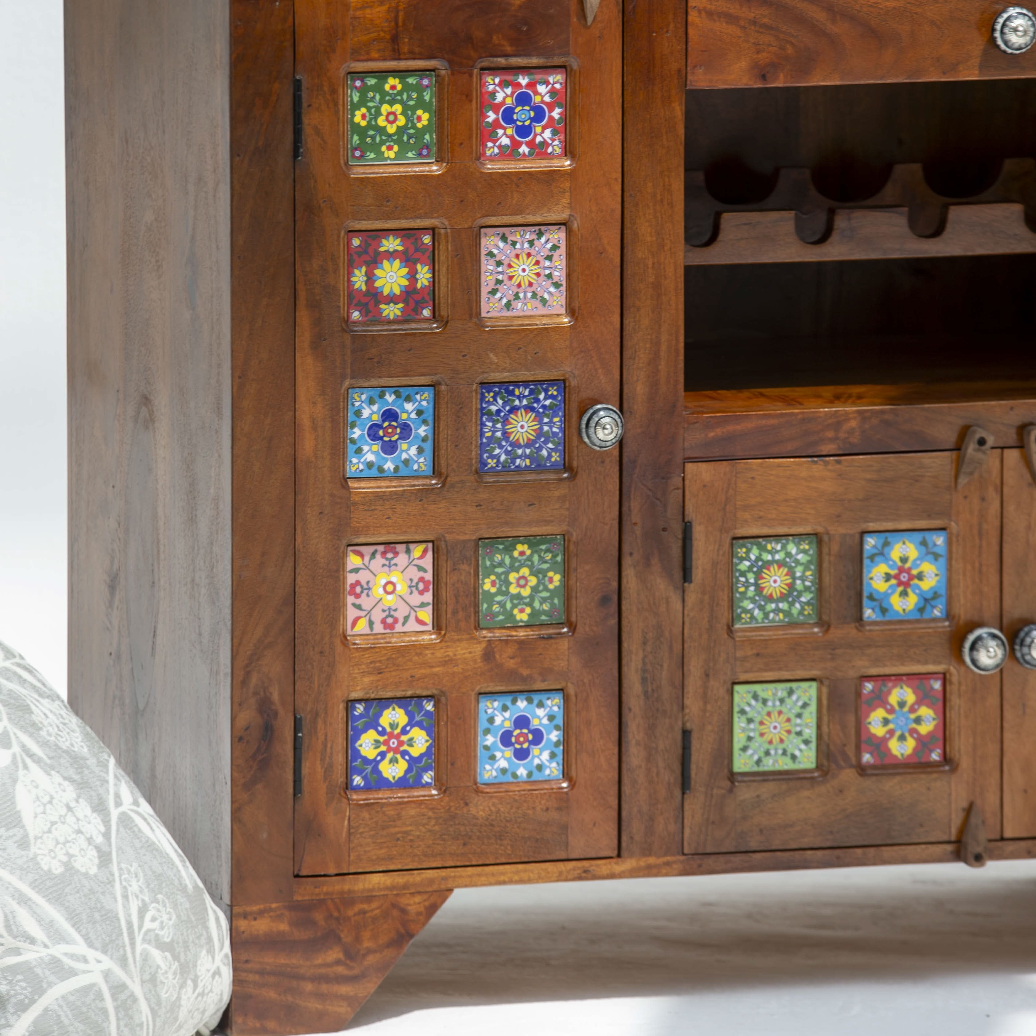 SHESTILE WOODEN TILE FTD BAR COUNTER - Art and craft furniture