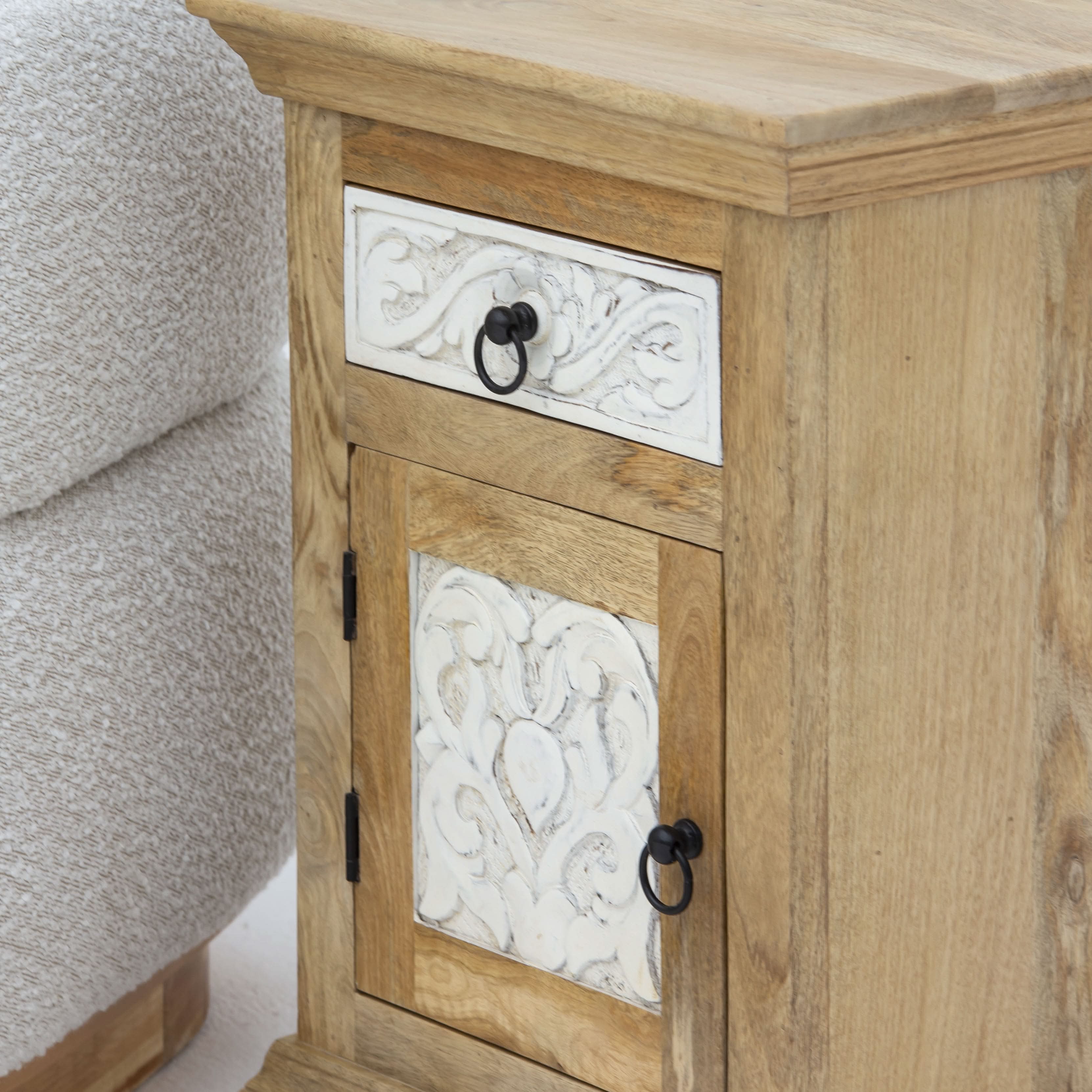 CARVING BEDSIDE TABLE - Art and craft furniture