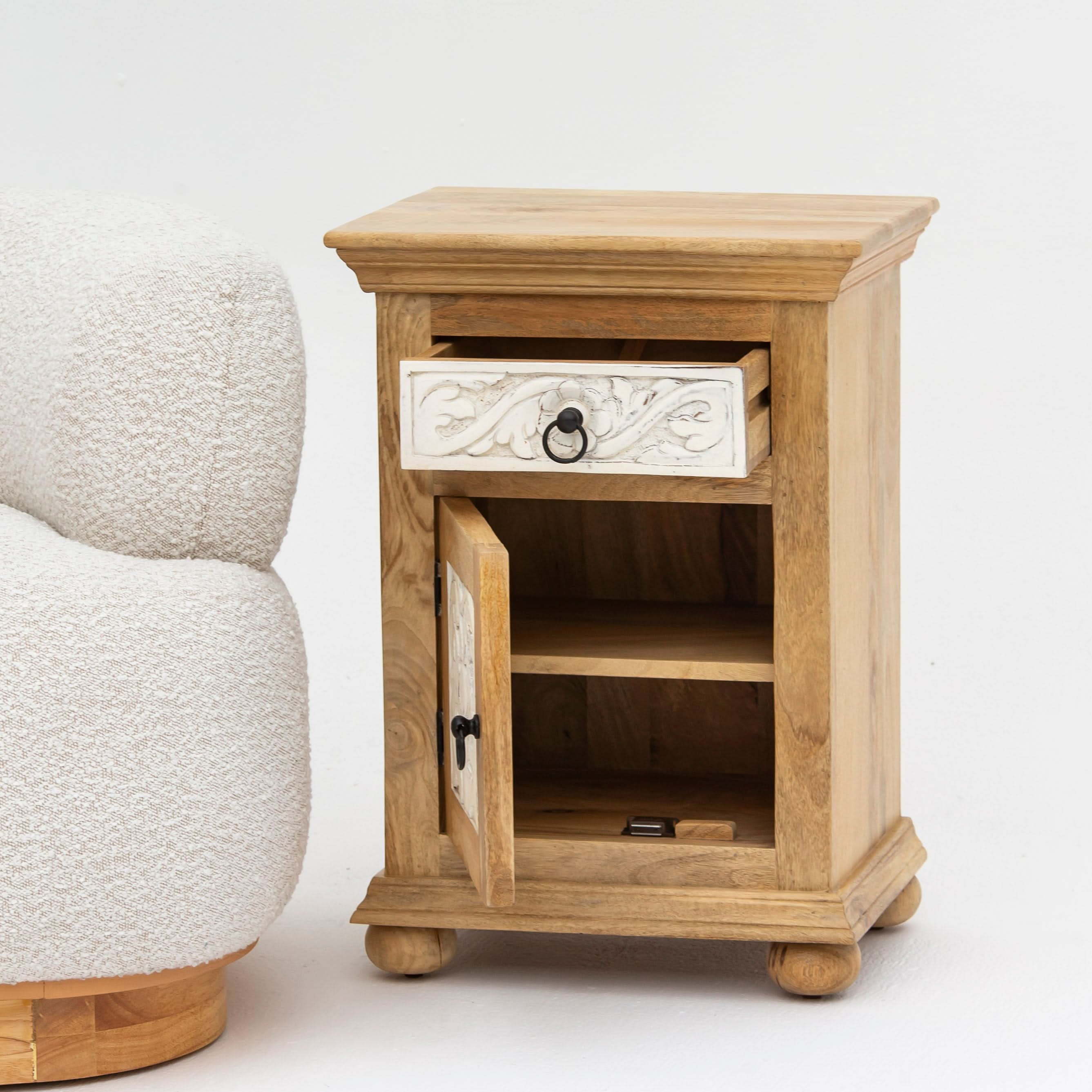 CARVING BEDSIDE TABLE - Art and craft furniture