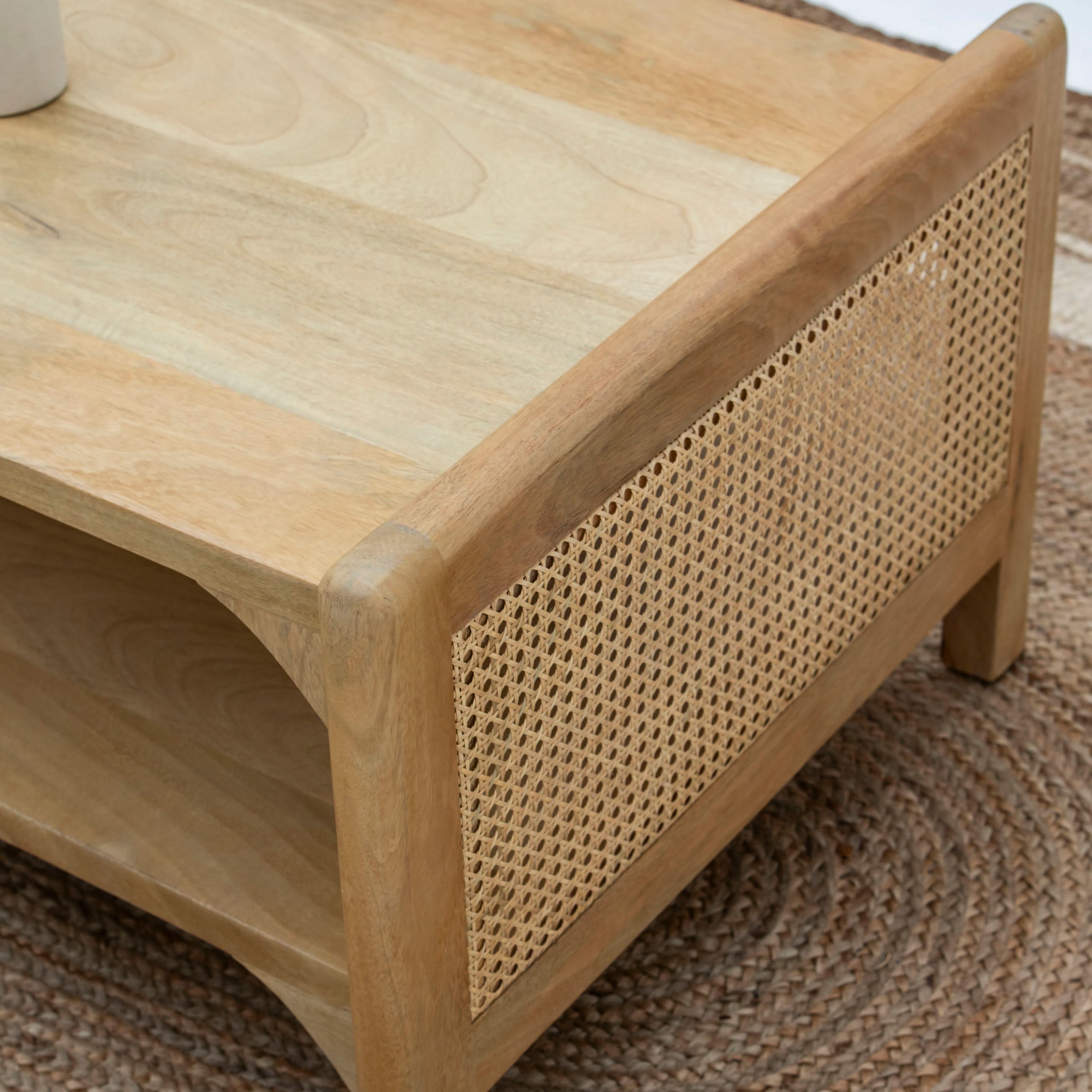 CANOVIA CANE COFFEE TABLE - Art and craft furniture