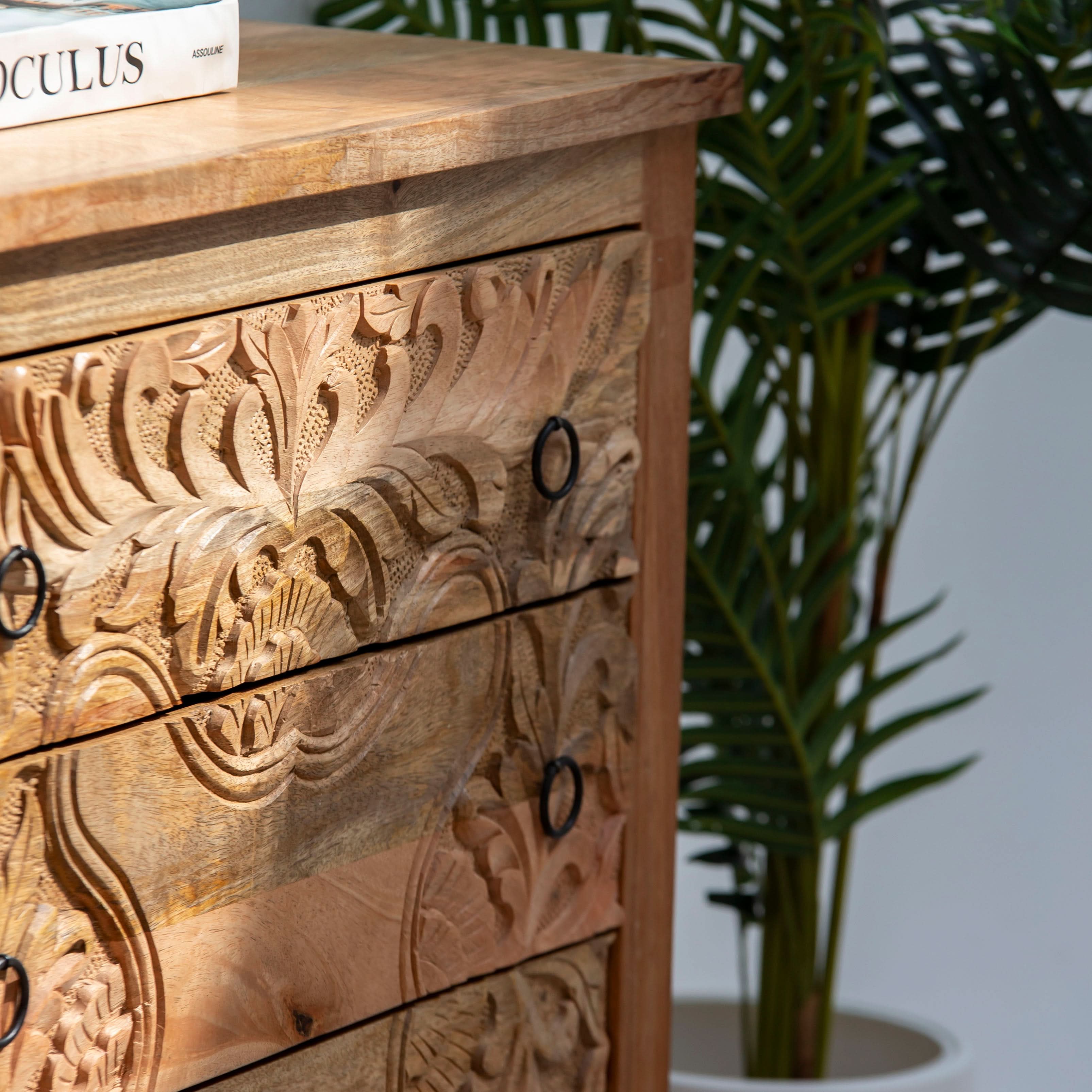 CARVING WOODEN CHEST OF DRAWER - Art and craft furniture