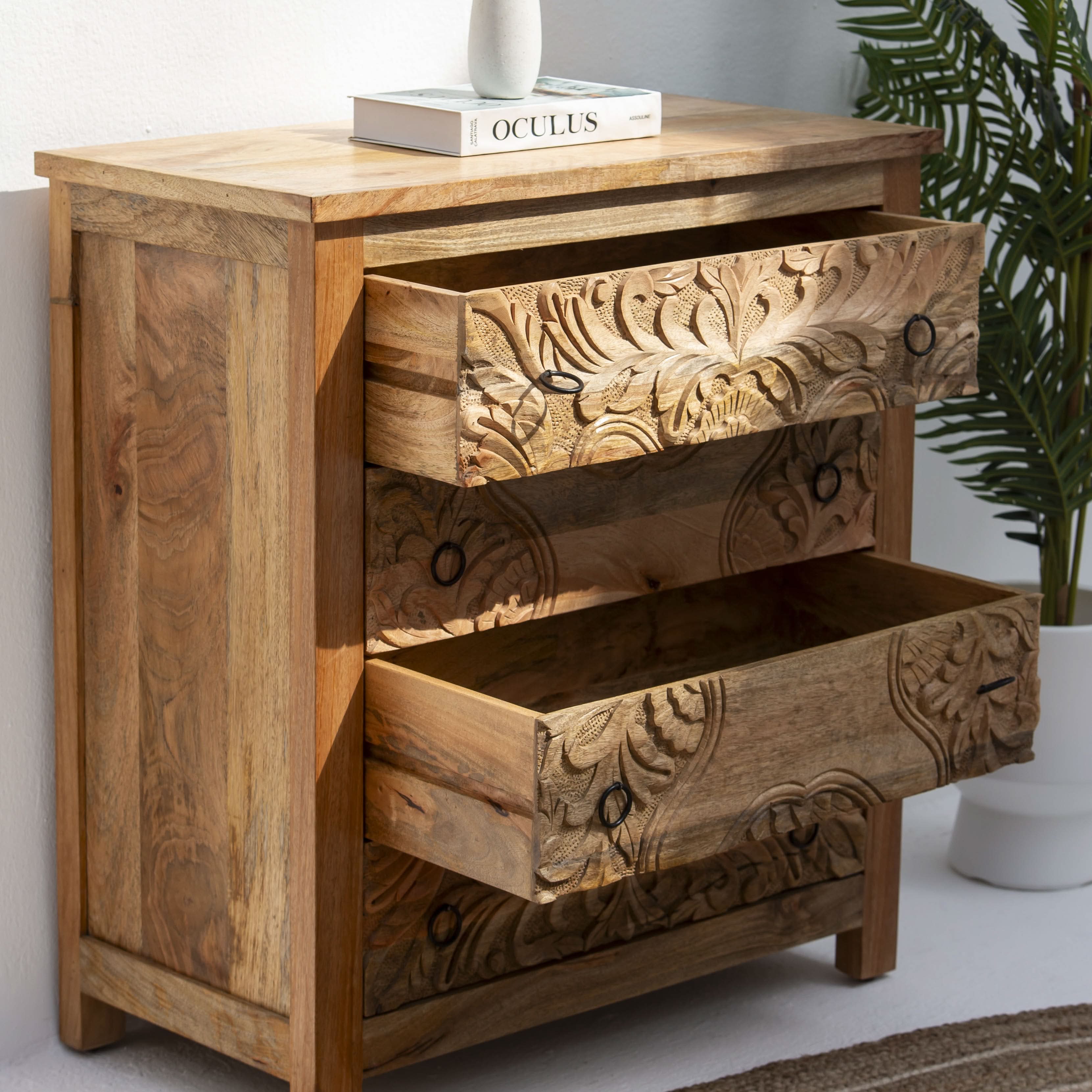 CARVING WOODEN CHEST OF DRAWER - Art and craft furniture