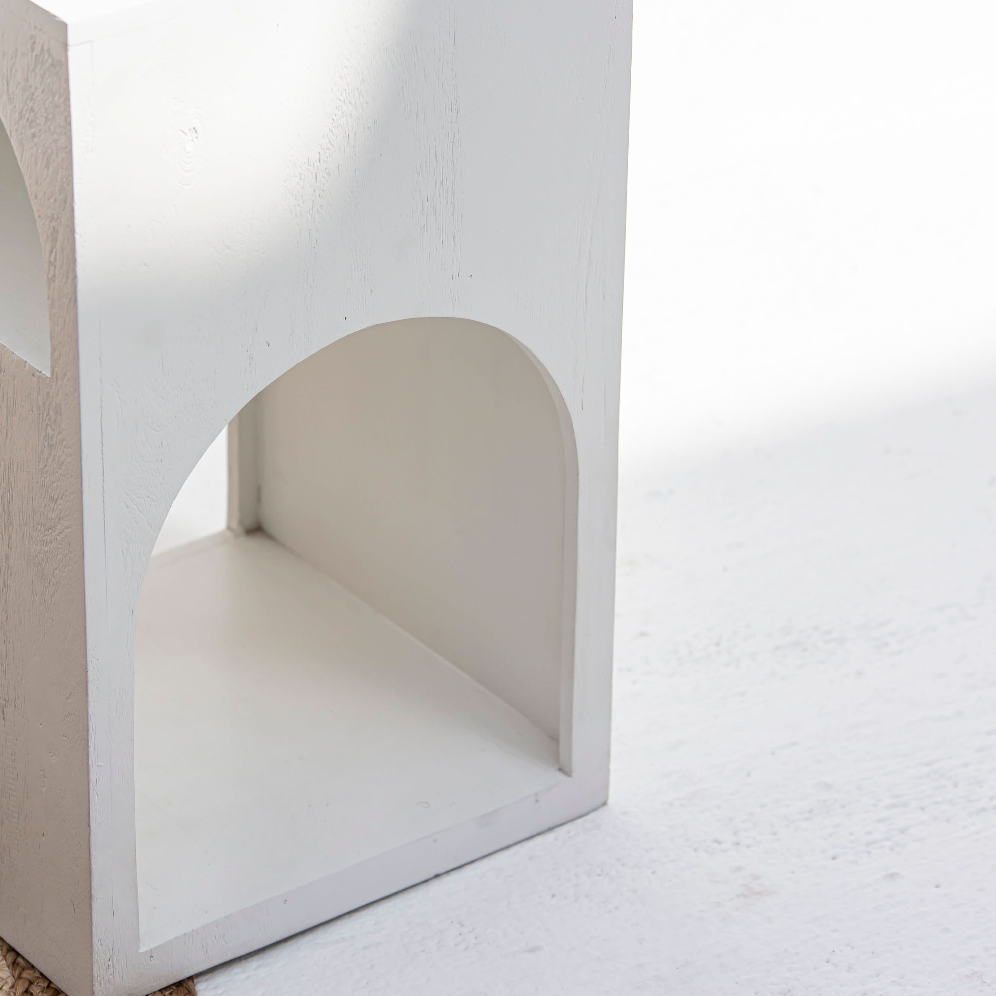 ARCH WHITE SIDE TABLE - Art and craft furniture
