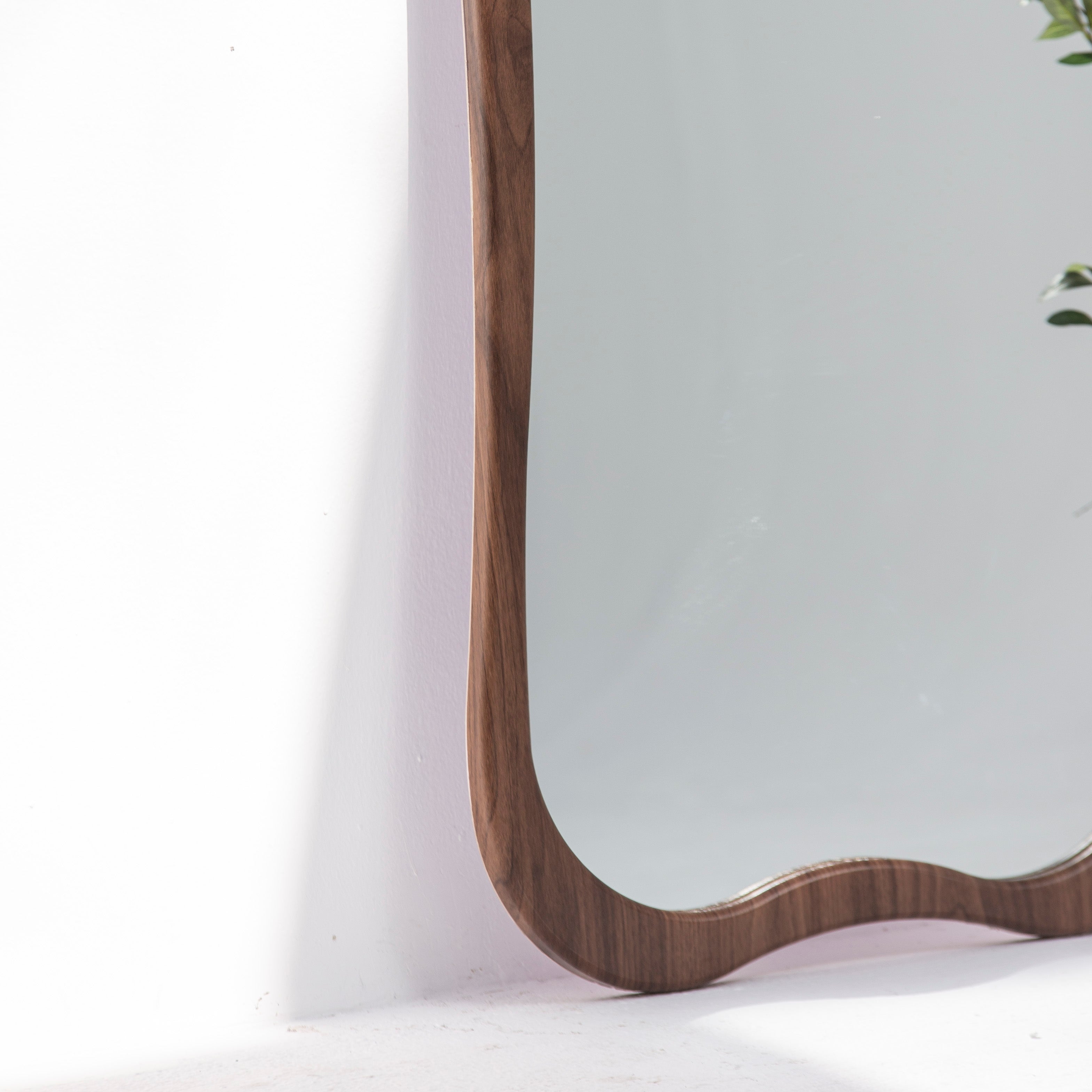 DARWIN WOODEN MIRROR FRAME - Art and craft furniture