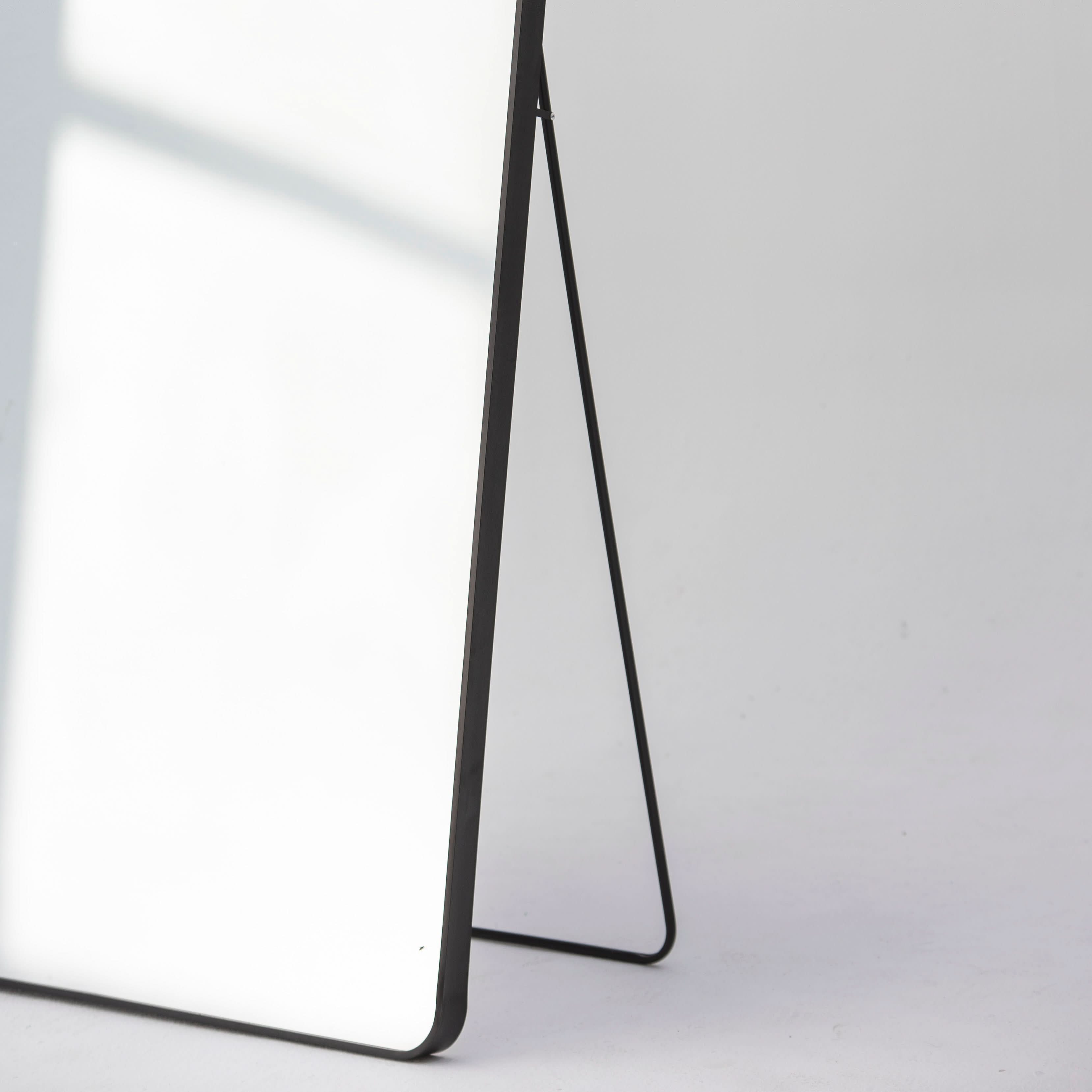 BYRON RECTANGLE BLACK METAL MIRROR FRAME - Art and craft furniture