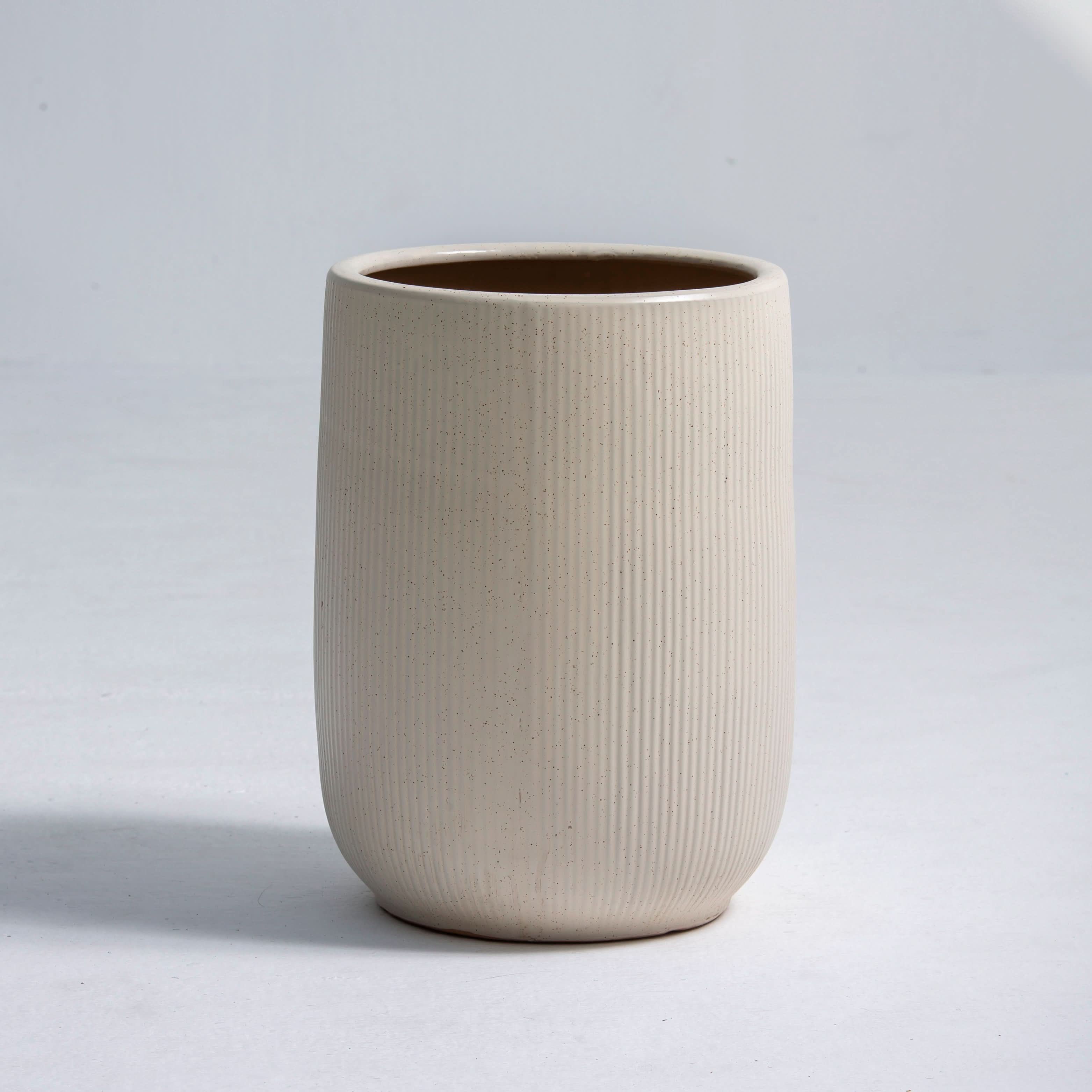 LUMO HALF OVAL SHAPE PLANTER - Art and craft furniture