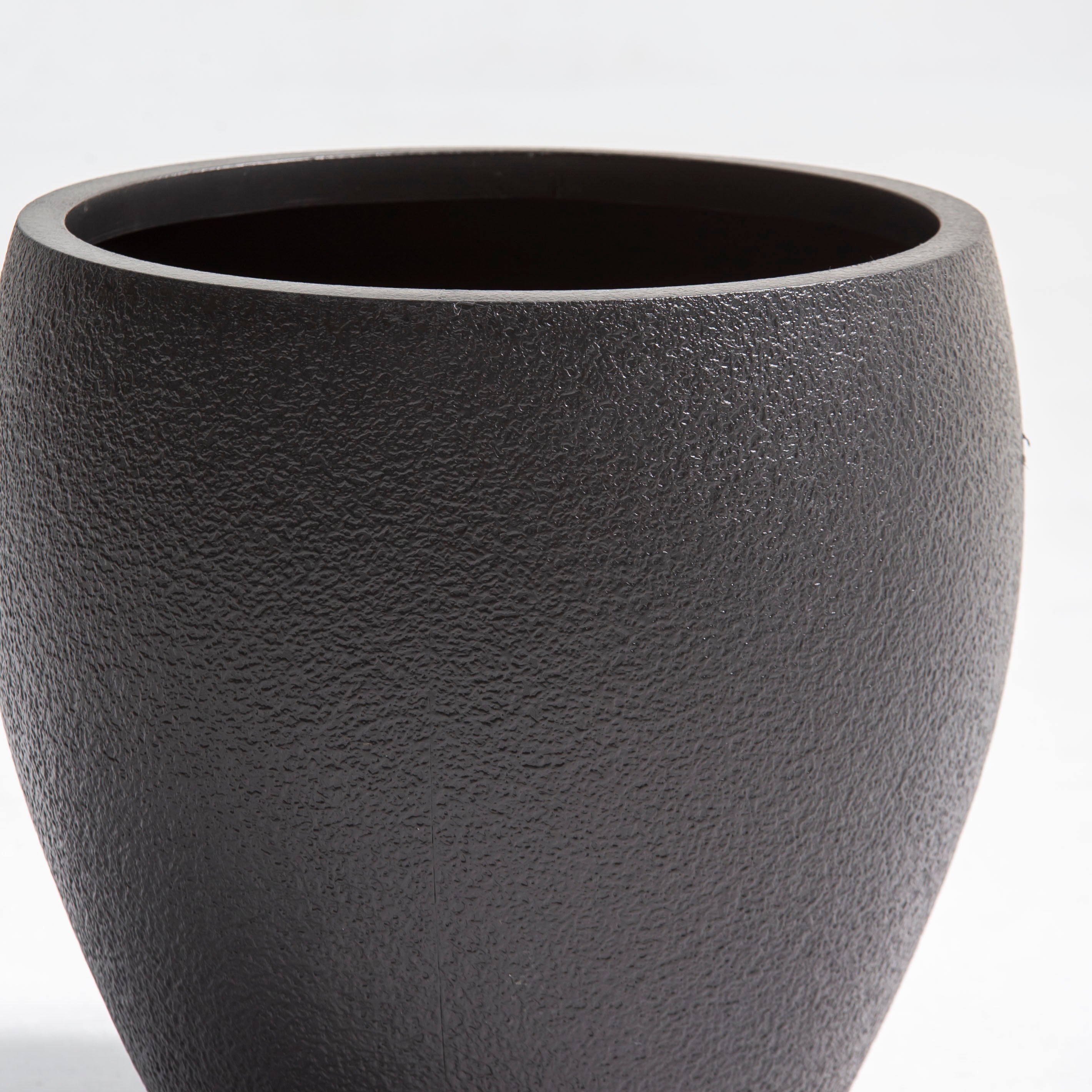 ZENO BLACK PLANTER - Art and craft furniture