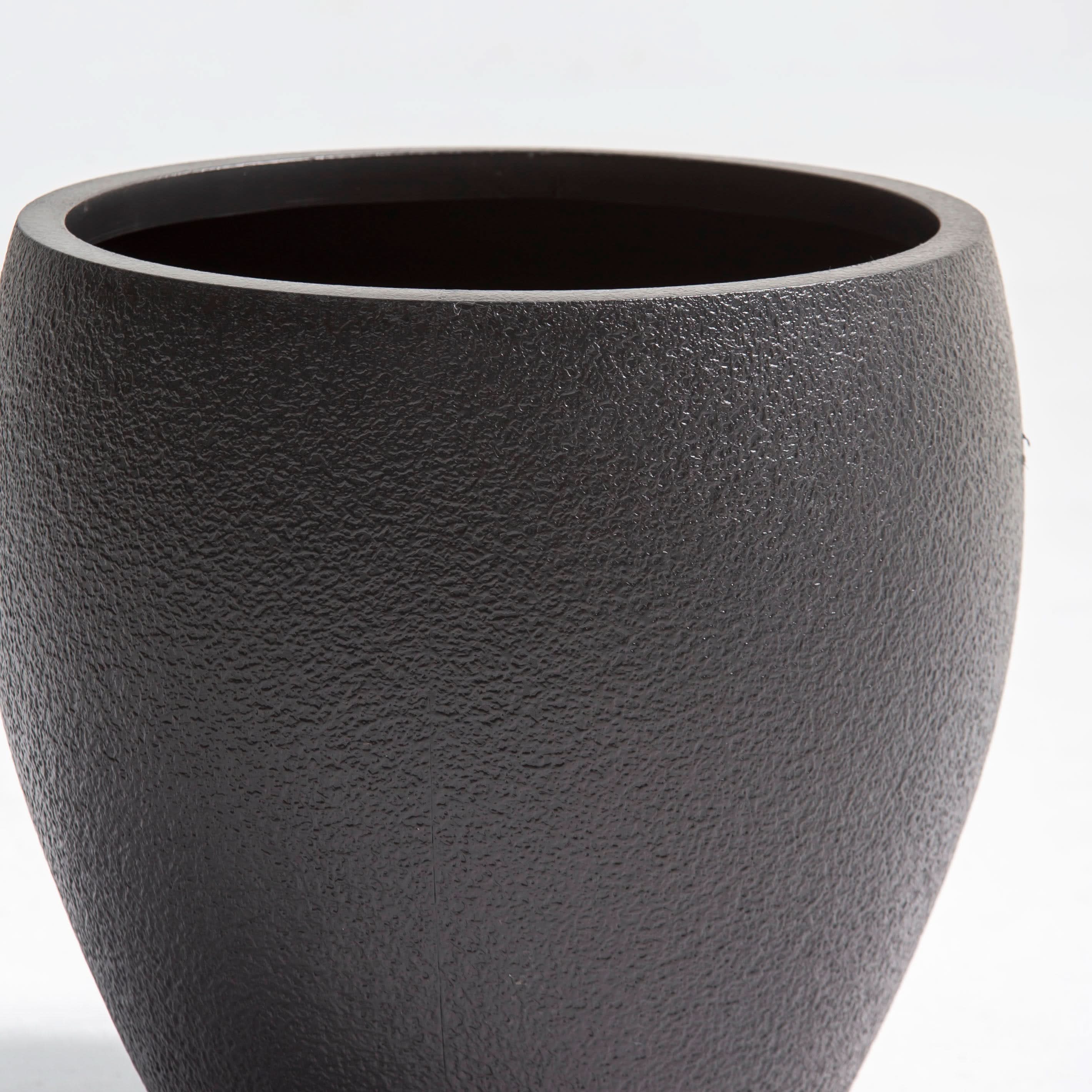 ZENO BLACK PLANTER - Art and craft furniture