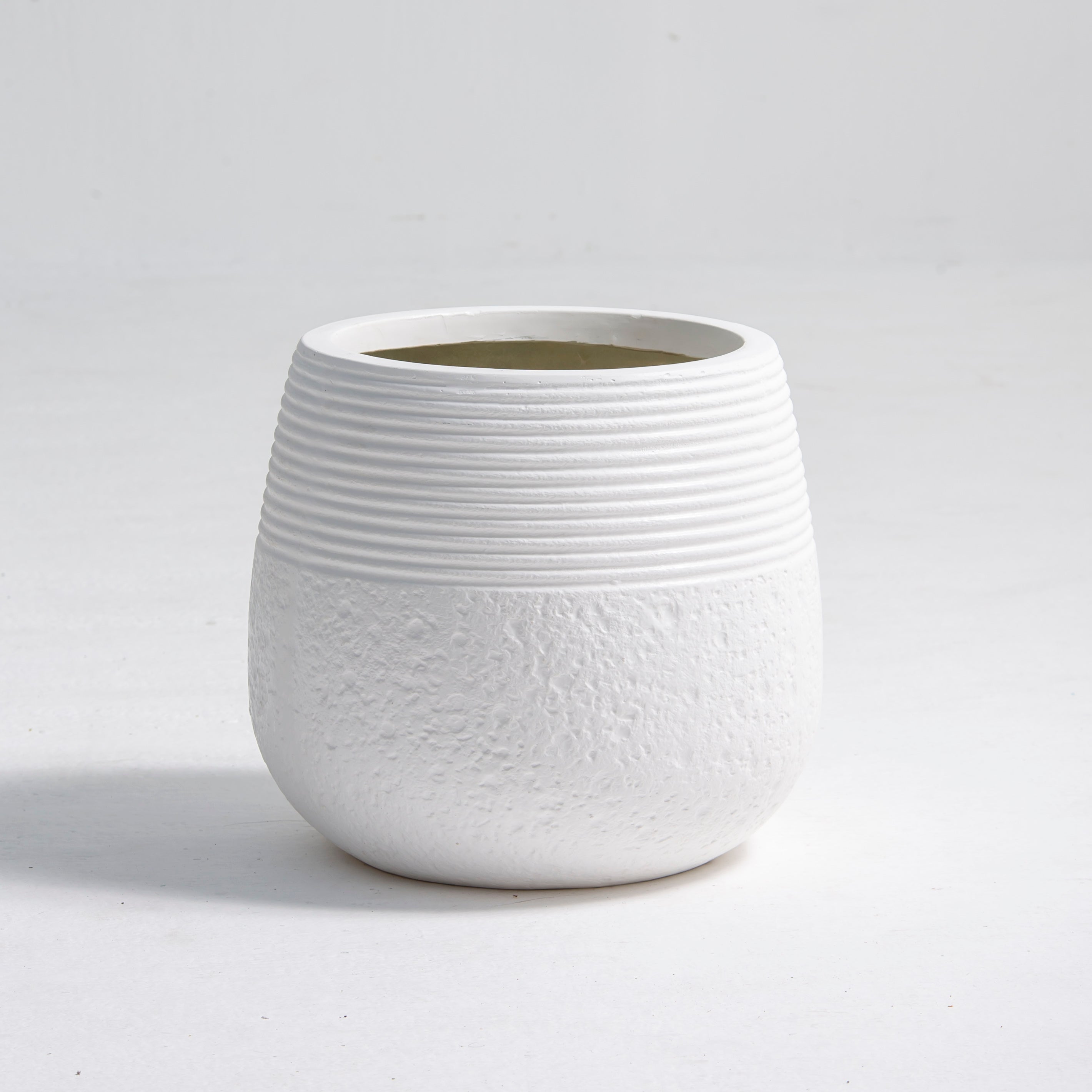 ZENO ROUND PLANTER - Art and craft furniture