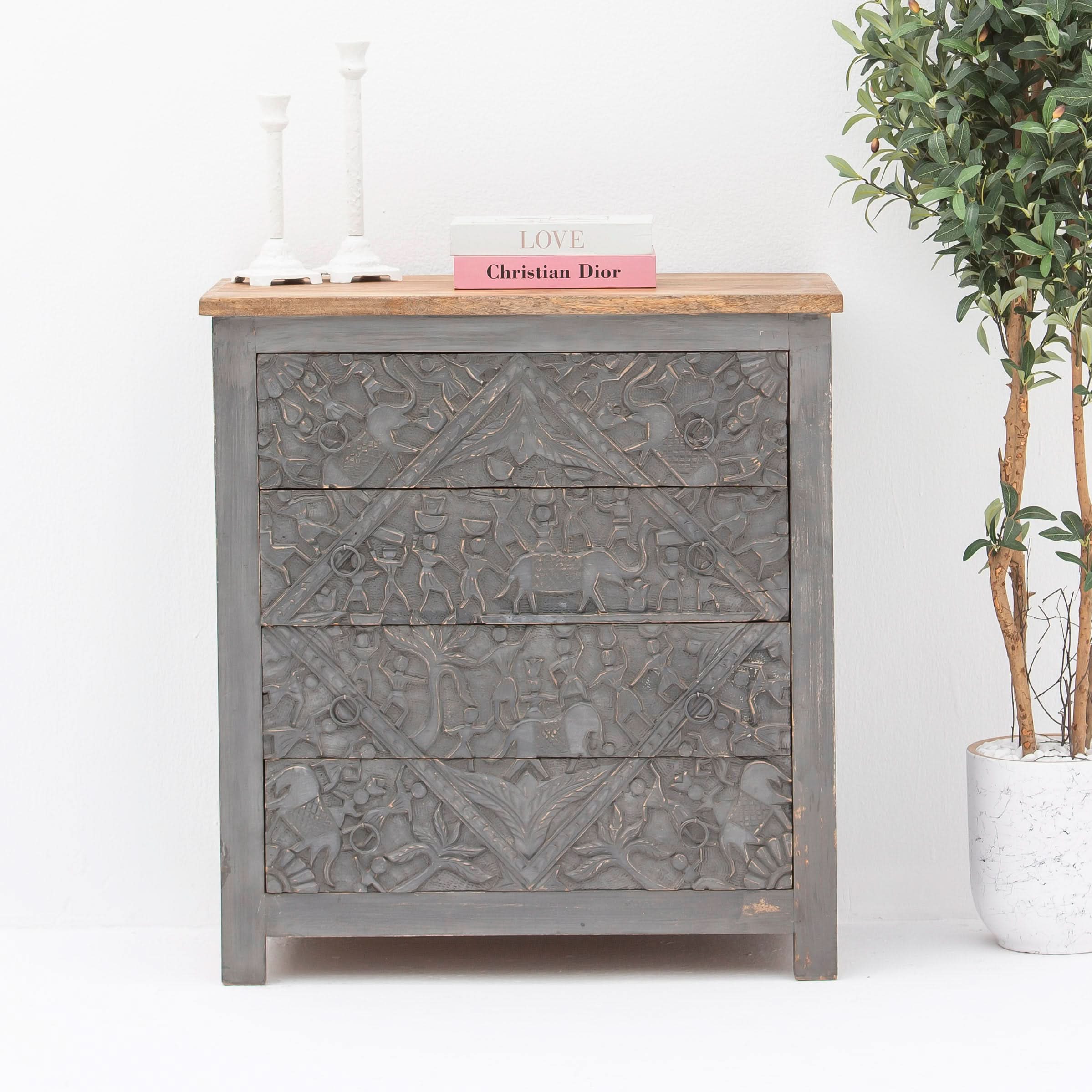 UDISHA CARVING DRAWCHEST - Art and craft furniture